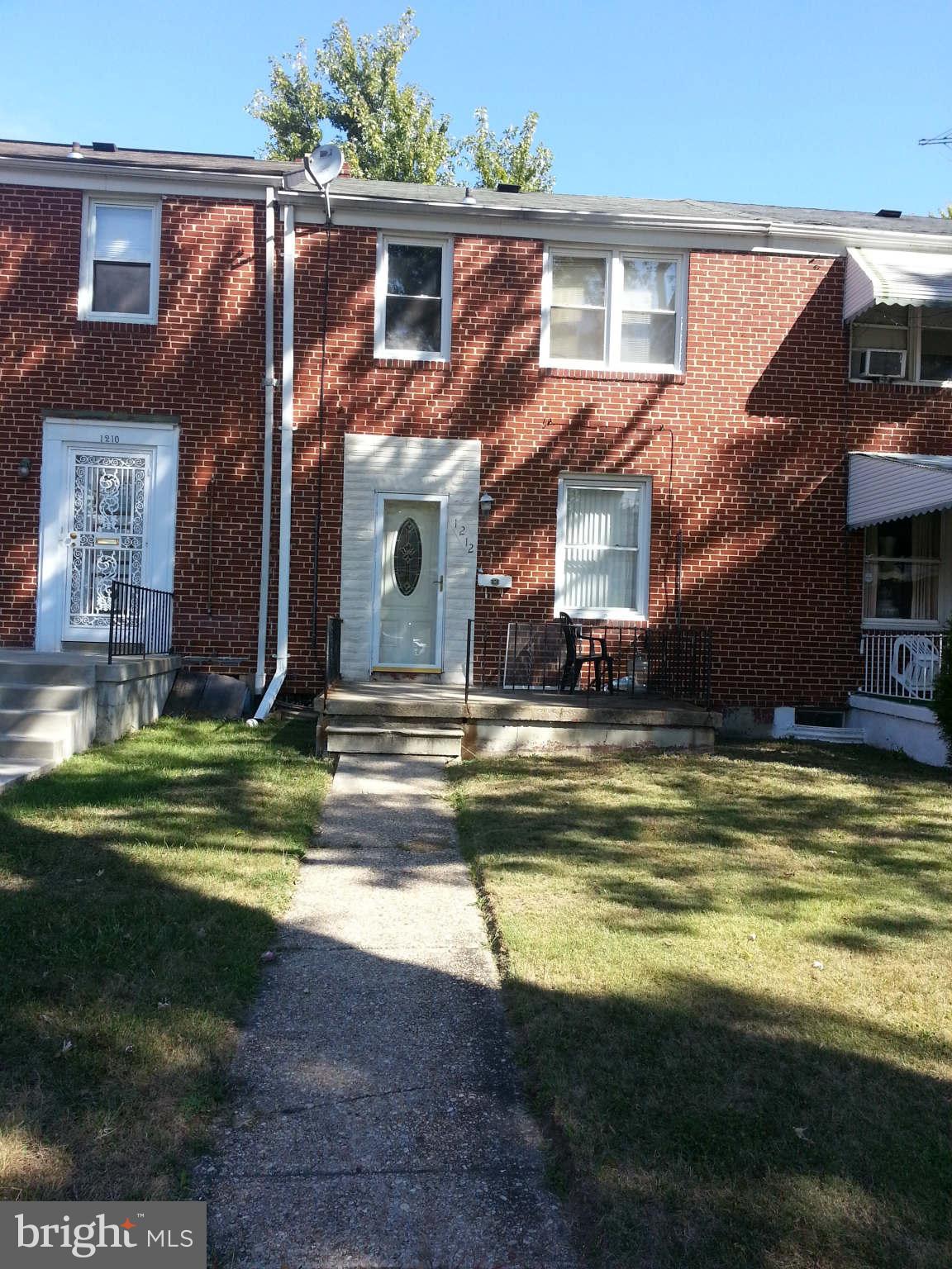 "BRICK BEAUTY" Needs some sprucing up to bring it back to its original beauty, but with some work this home could shine. Long front yard and possible parking pad in the rear. Sold AS IS *** SOLD VIA QUIT CLAIM DEED SUBJECT TO TITLE DEFECT *** BUYER ASSUMES ALL RESPONSIBILITY FOR SUCH.