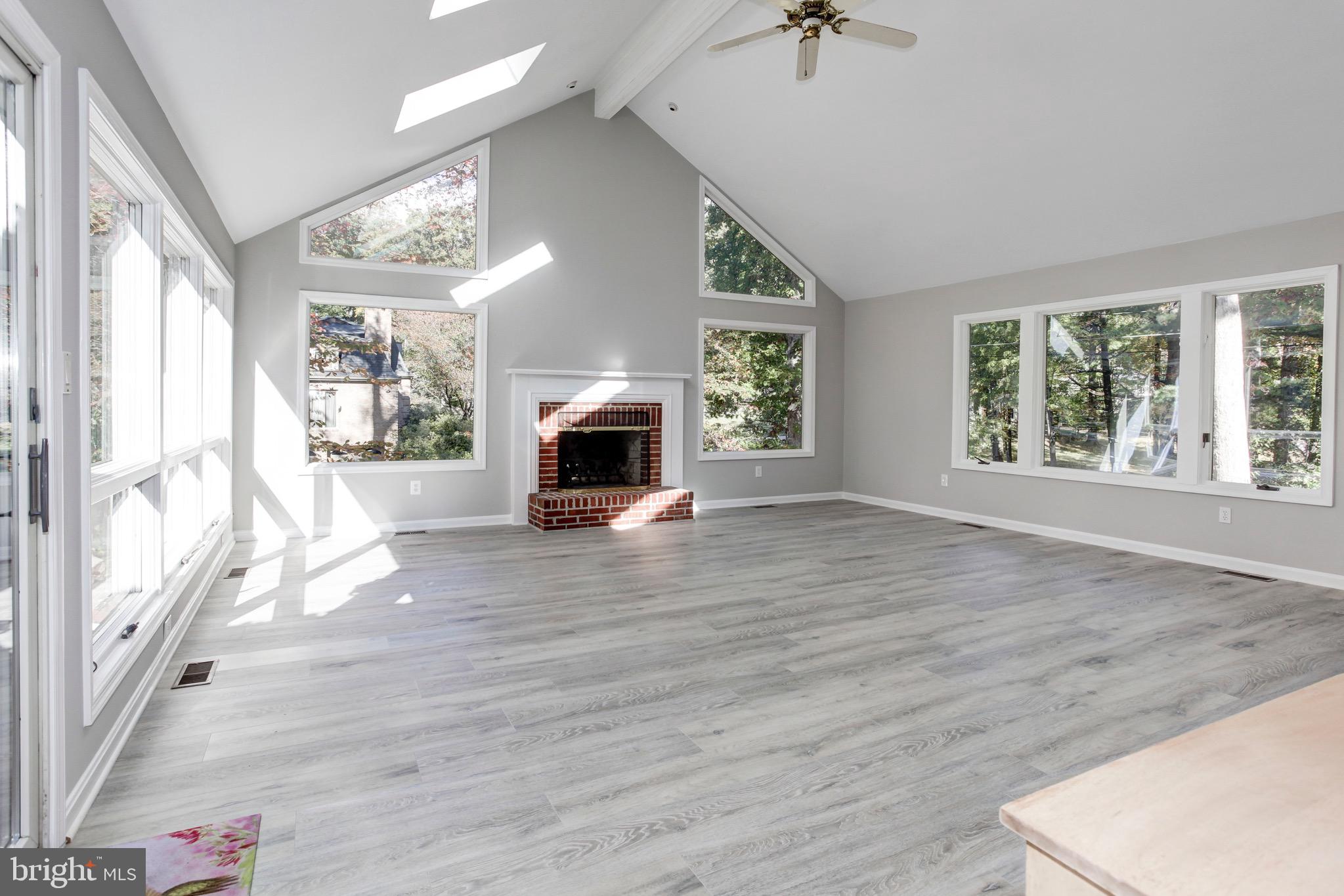 OAKDALE PARK - Residential