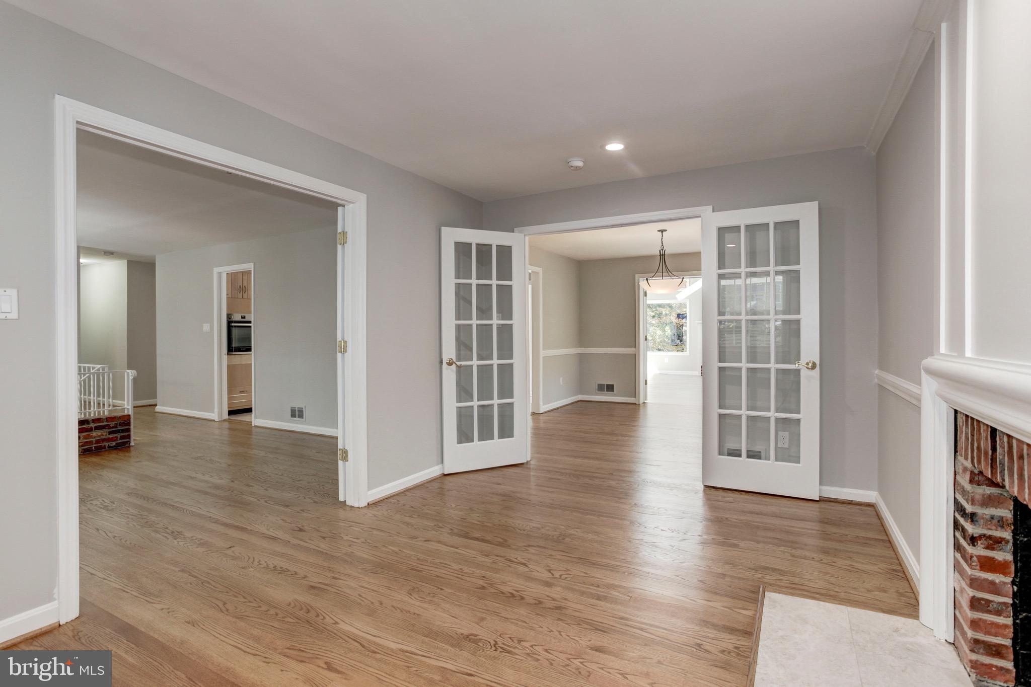 OAKDALE PARK - Residential