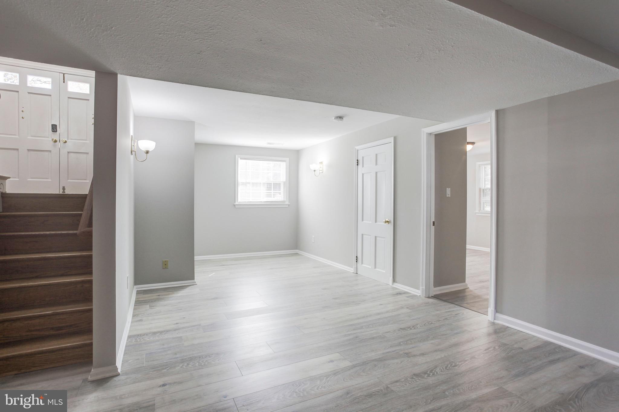 OAKDALE PARK - Residential