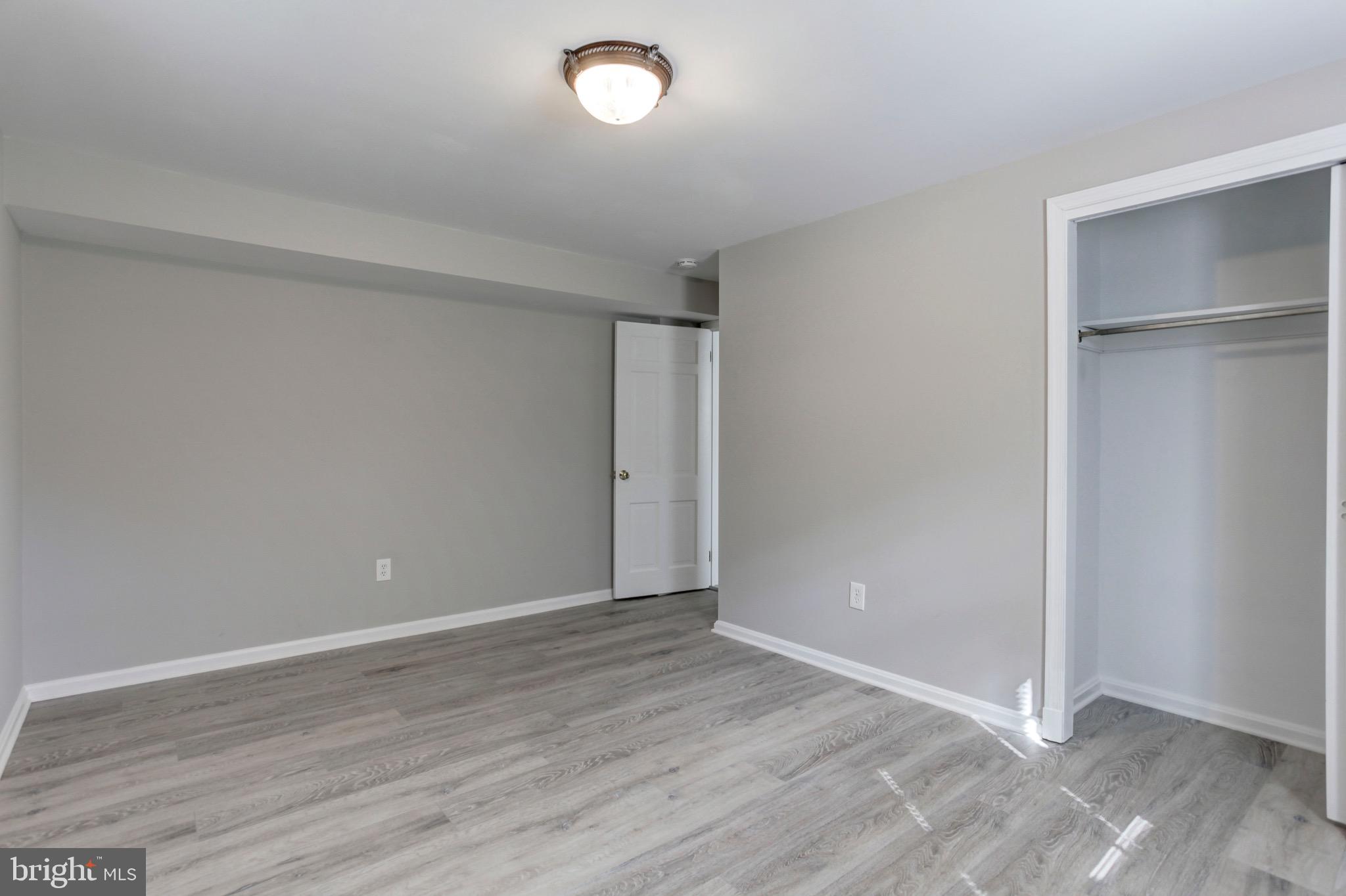 OAKDALE PARK - Residential