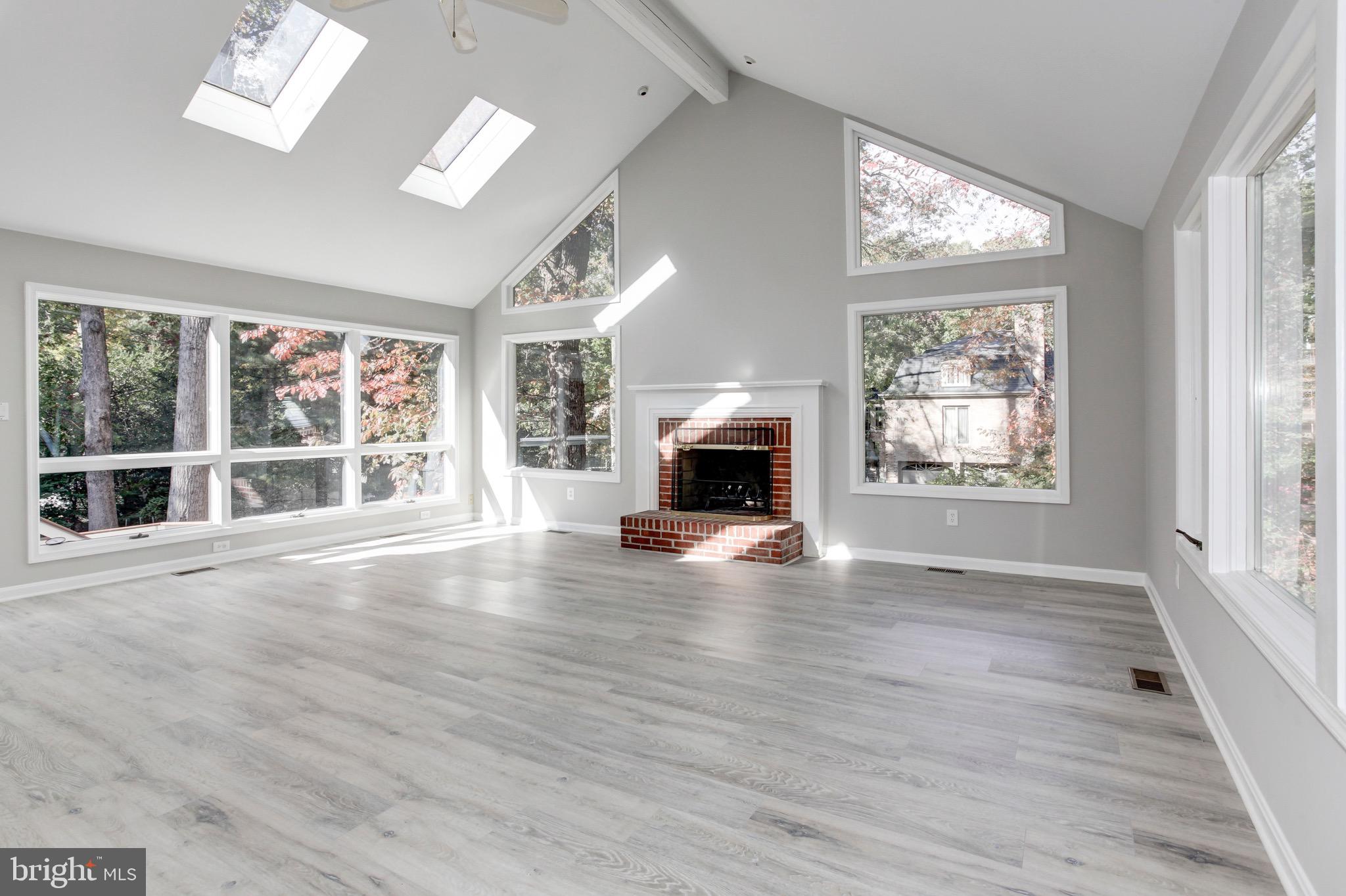 OAKDALE PARK - Residential