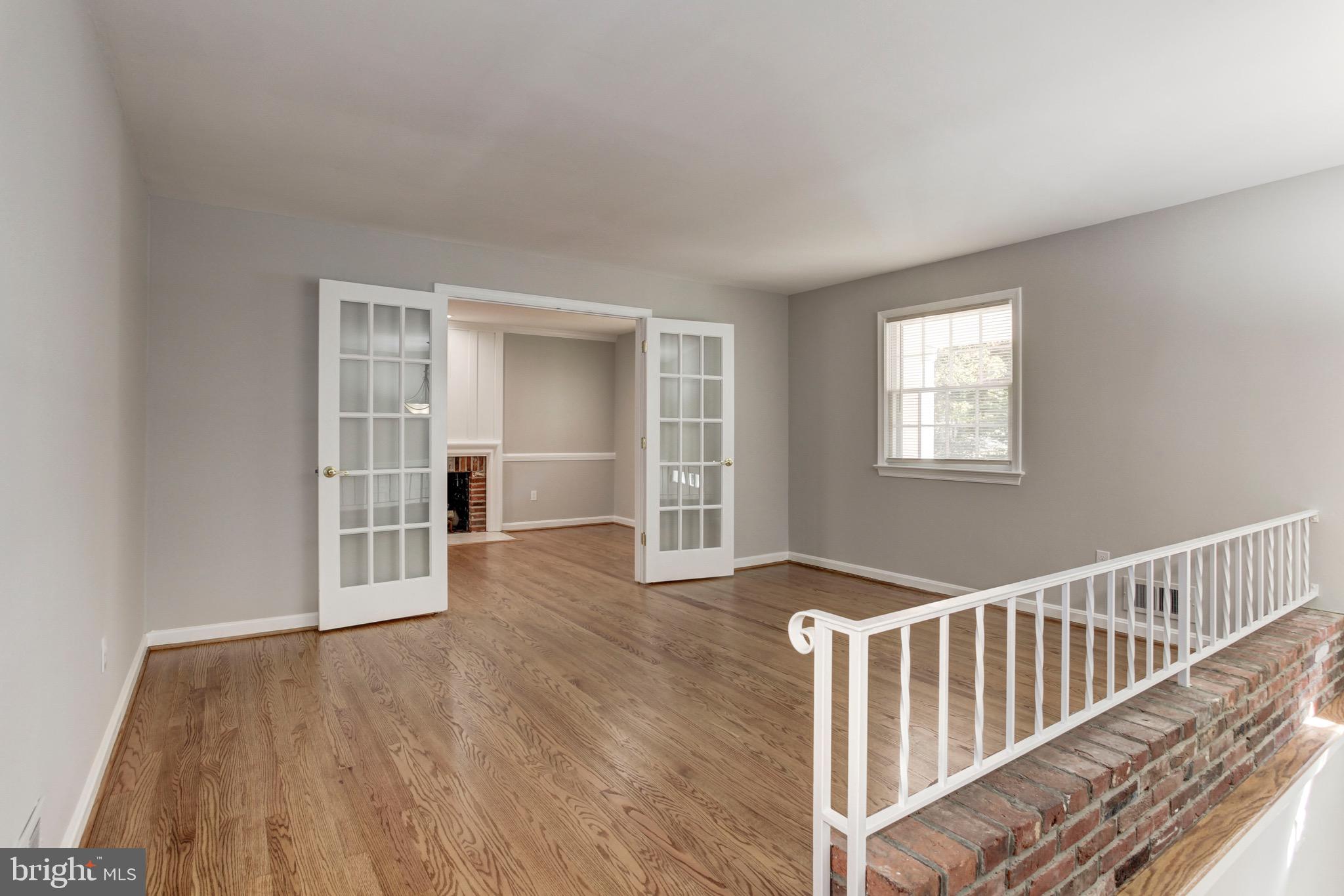 OAKDALE PARK - Residential