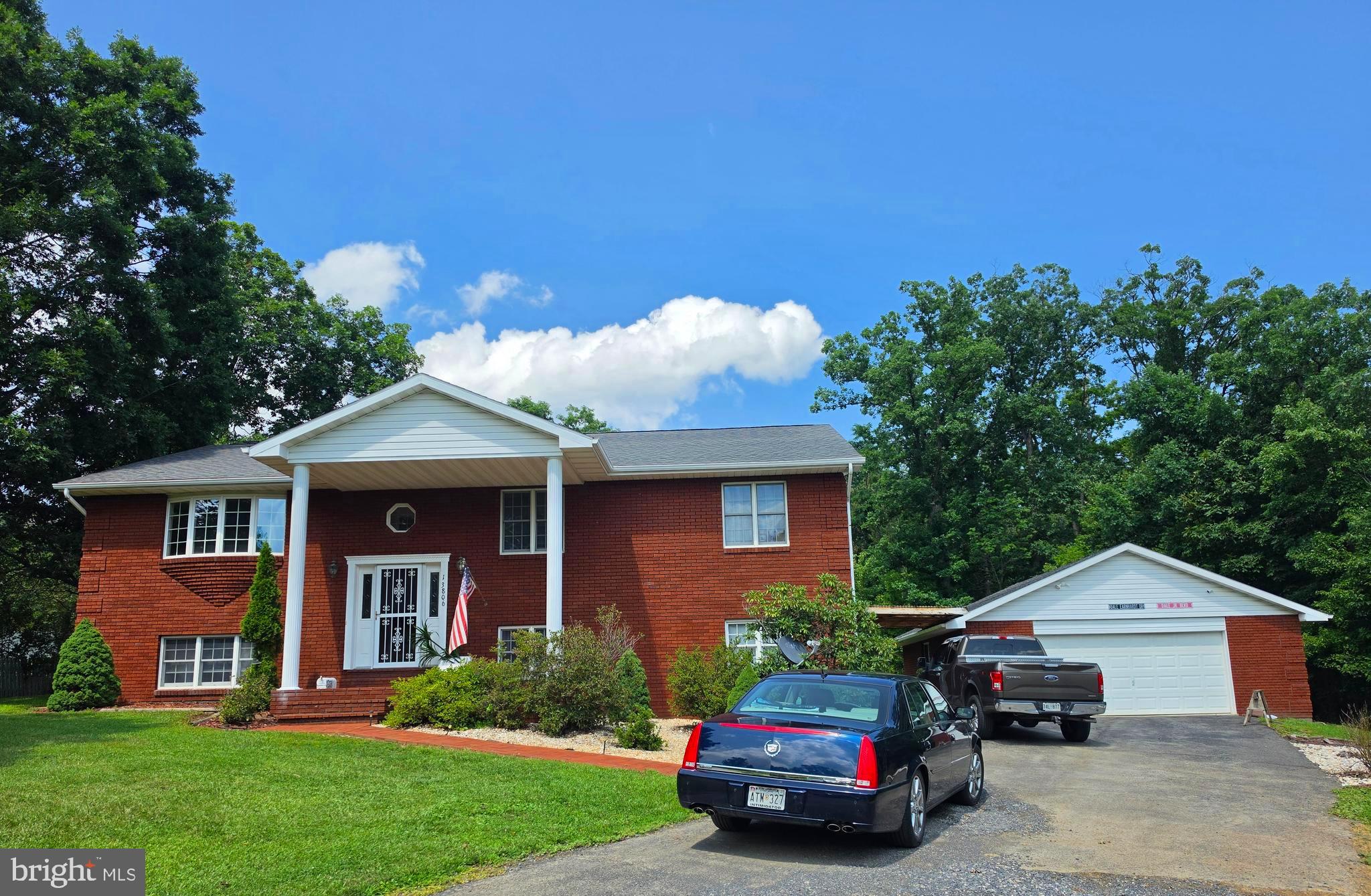 OAKWOOD ESTATES - Residential