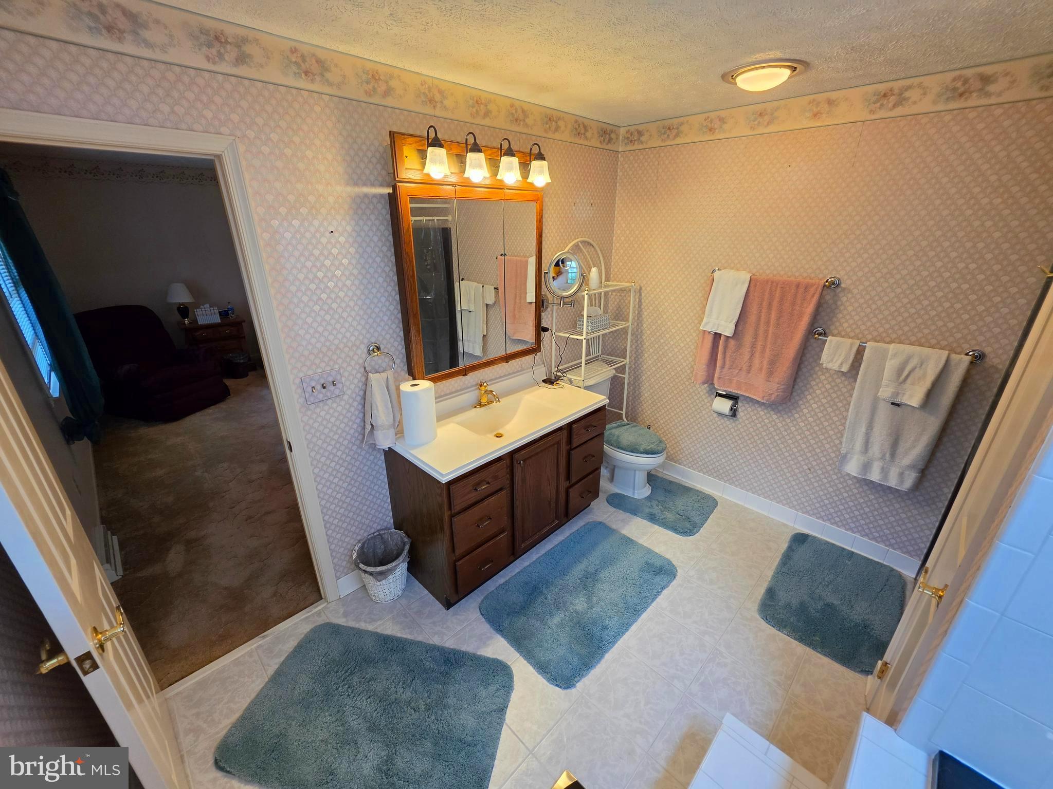 OAKWOOD ESTATES - Residential