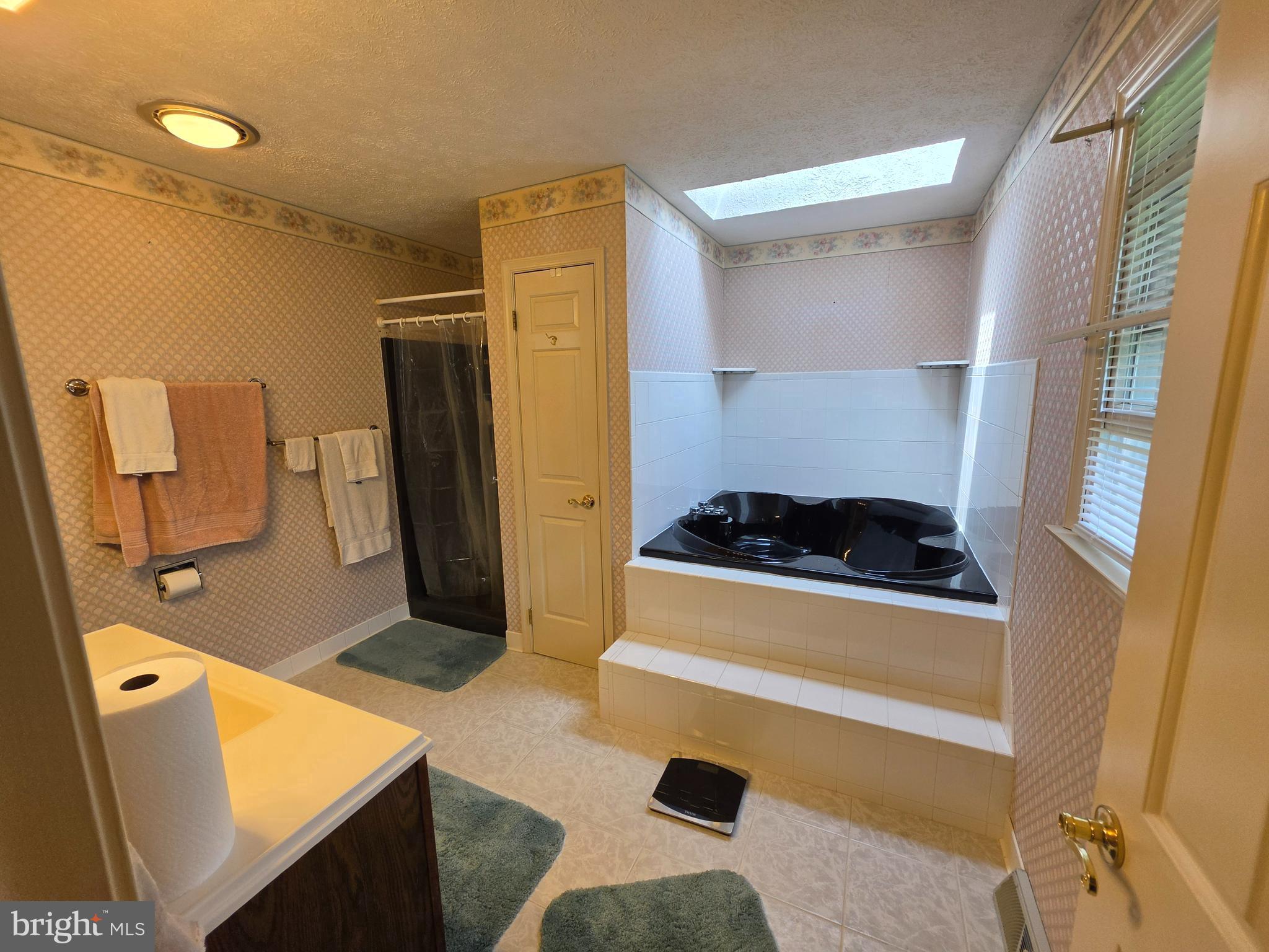 OAKWOOD ESTATES - Residential