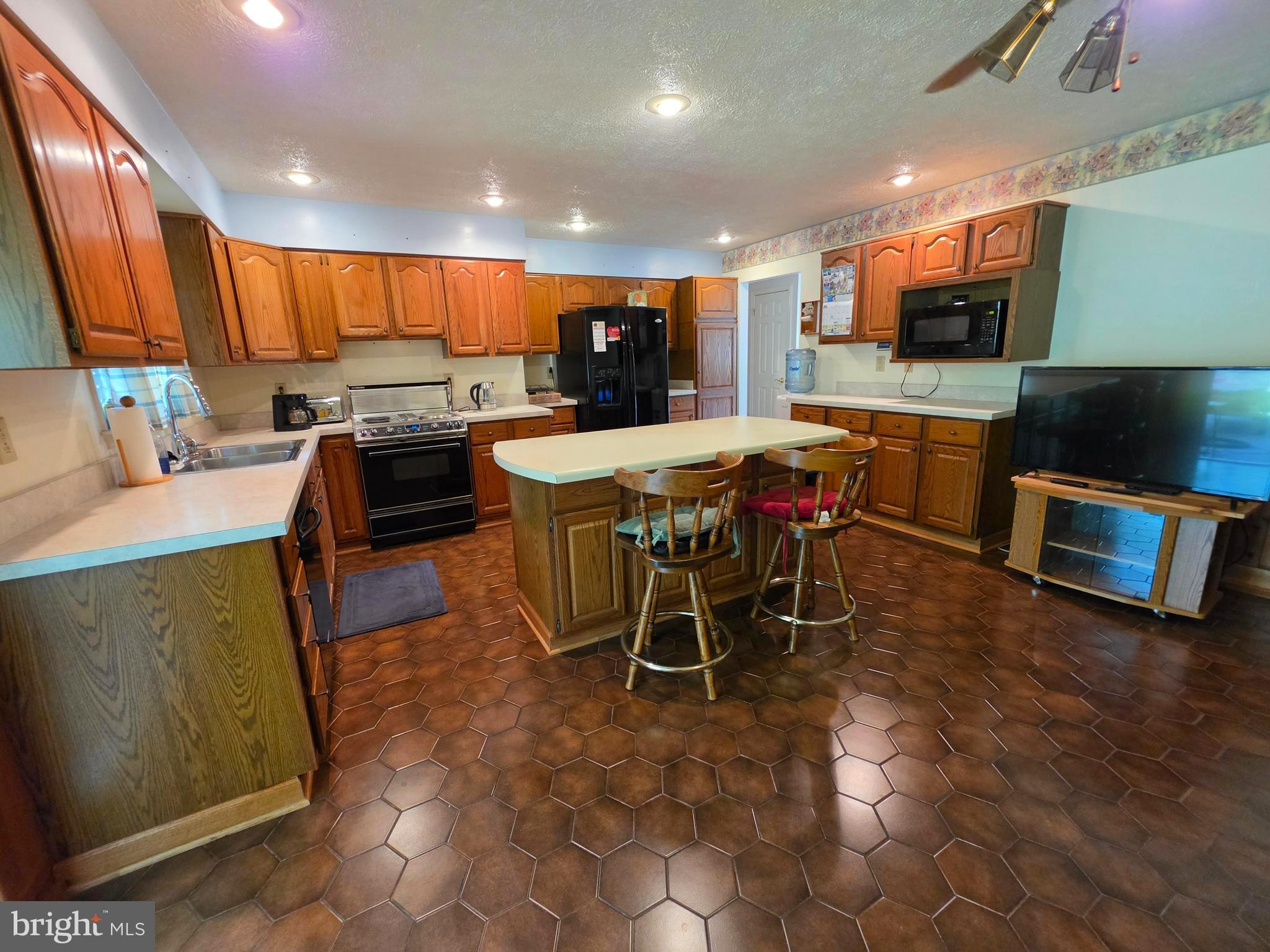OAKWOOD ESTATES - Residential
