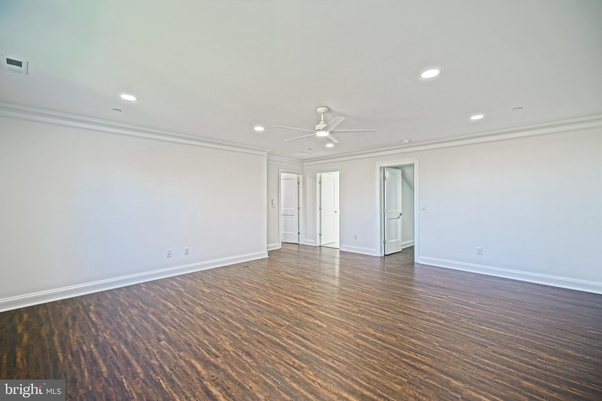 FISHERS COVE - Residential