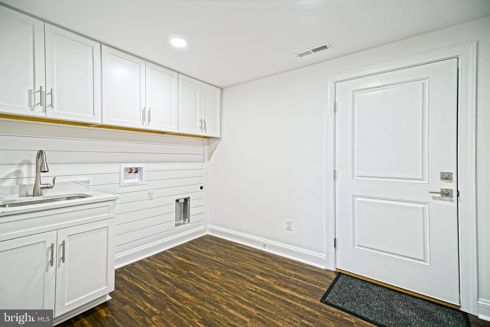 FISHERS COVE - Residential