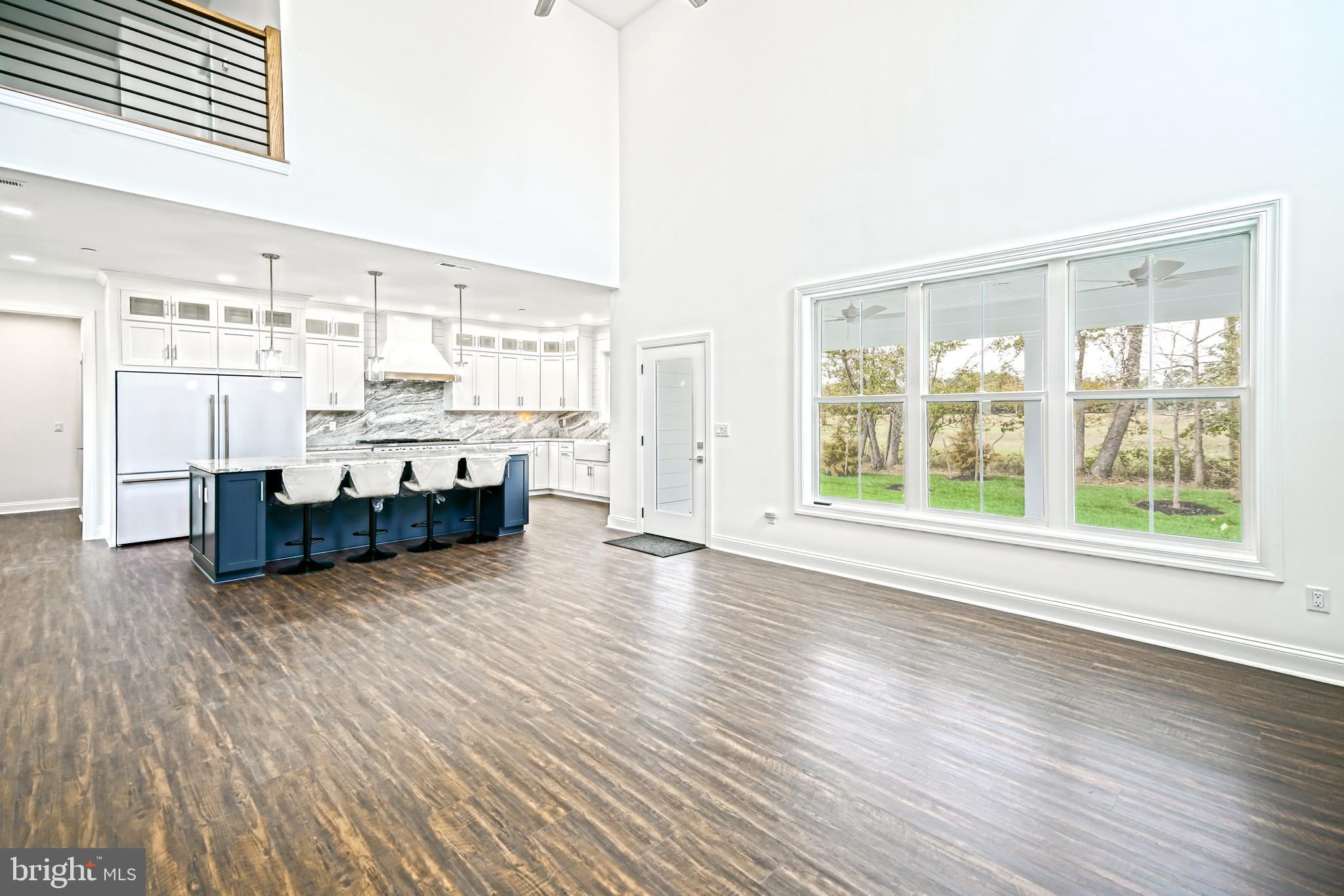 FISHERS COVE - Residential