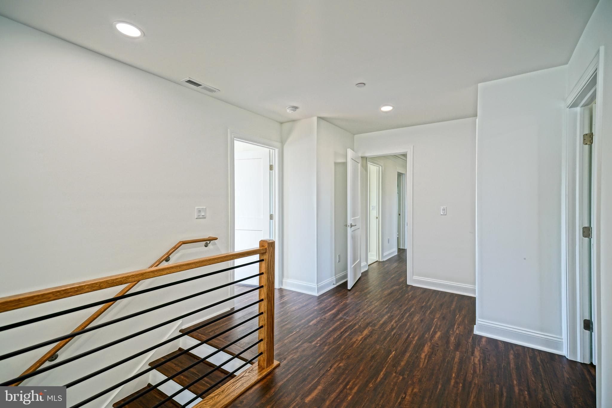 FISHERS COVE - Residential