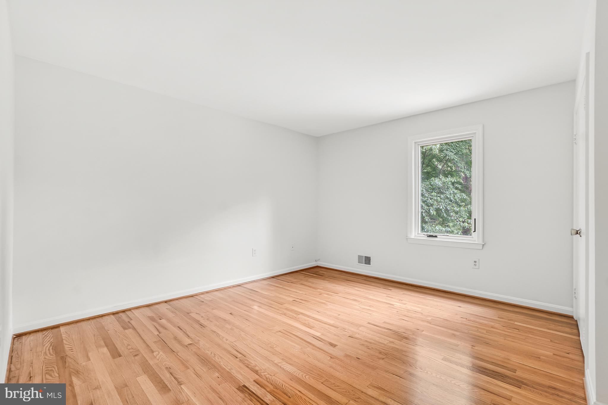 GLEN MILL VILLAGE - Residential