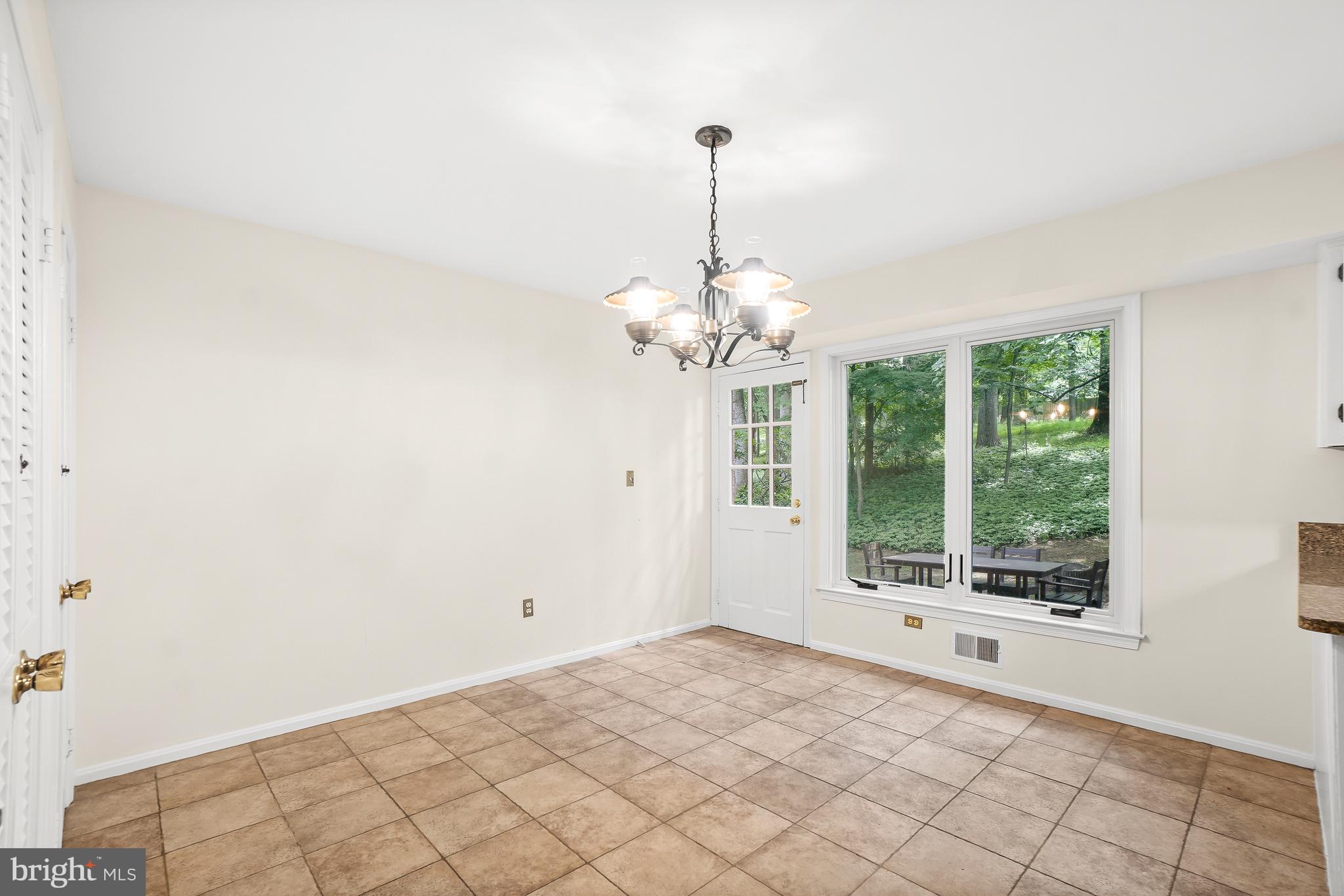 GLEN MILL VILLAGE - Residential