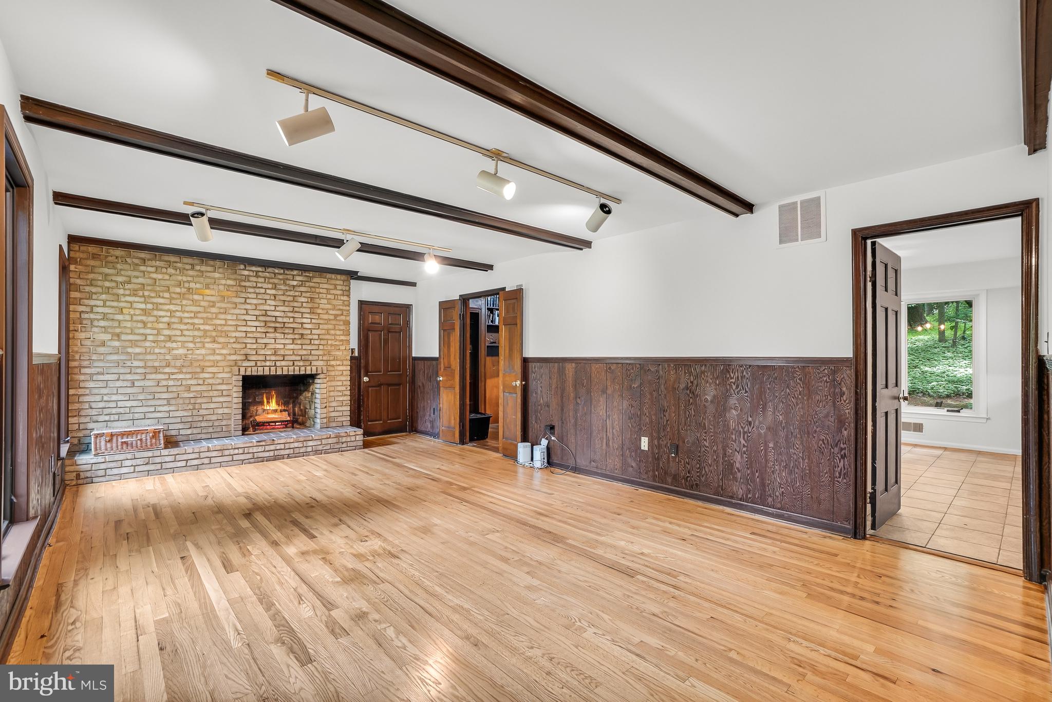 GLEN MILL VILLAGE - Residential