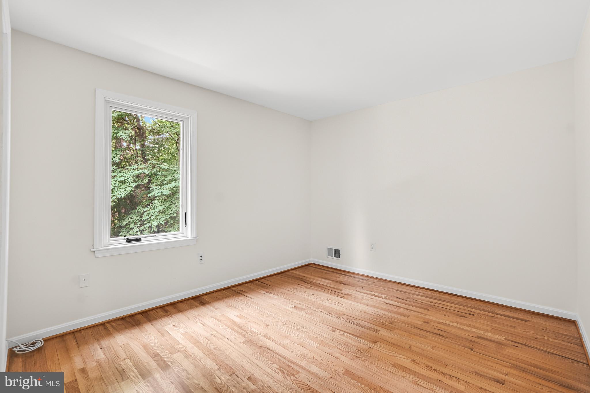 GLEN MILL VILLAGE - Residential