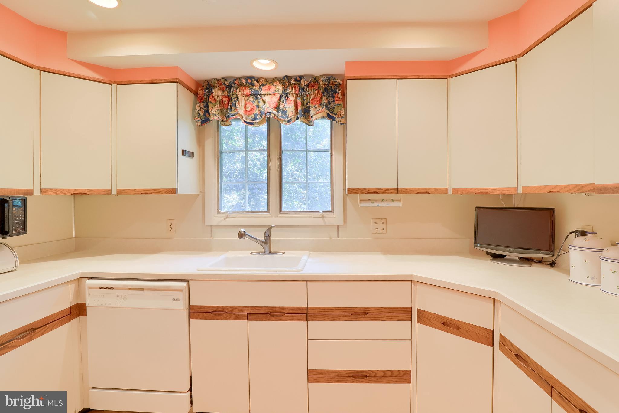 BLOSSOM HILL - Residential