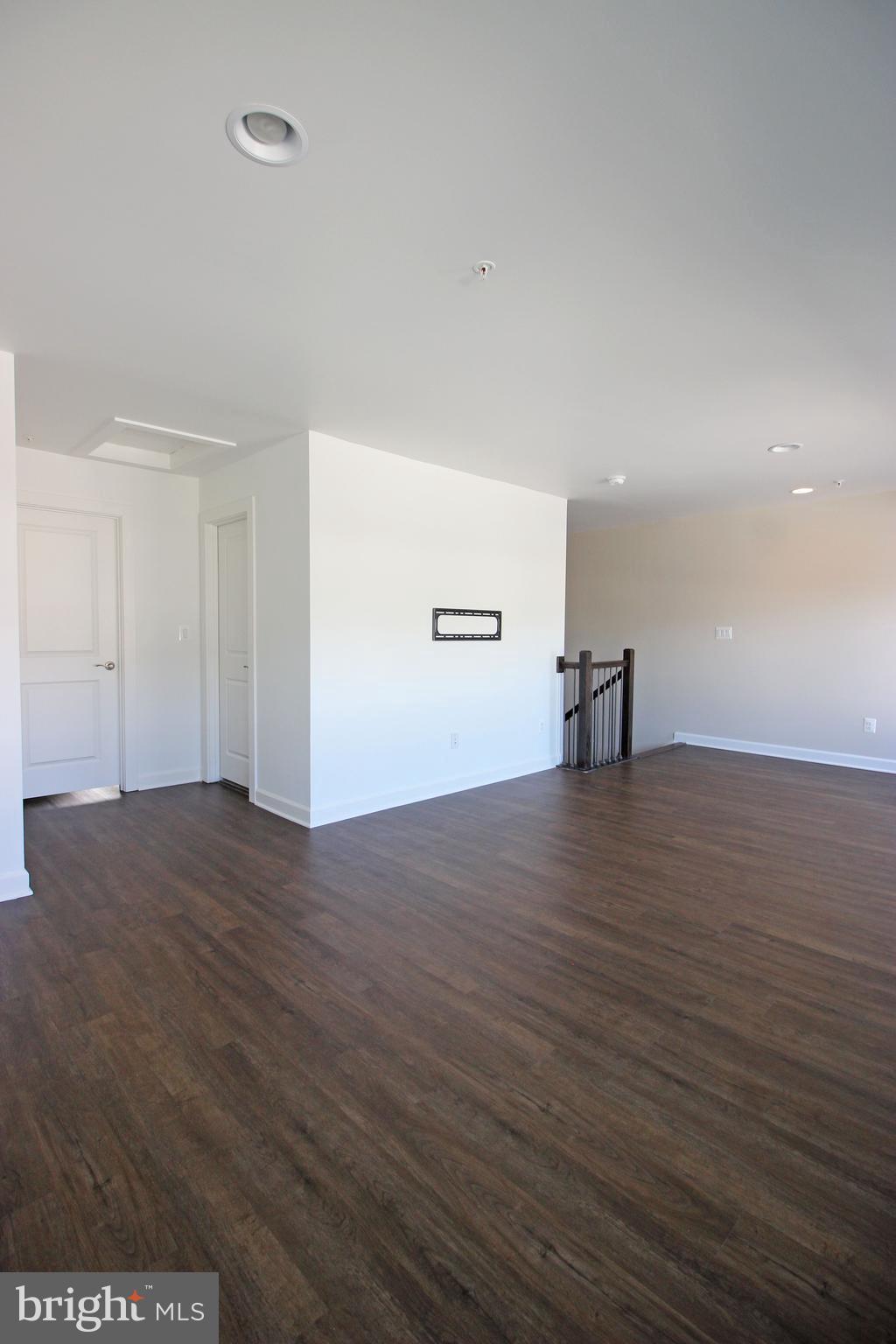 WESTMOORE AT MOOREFIELD - Residential Lease