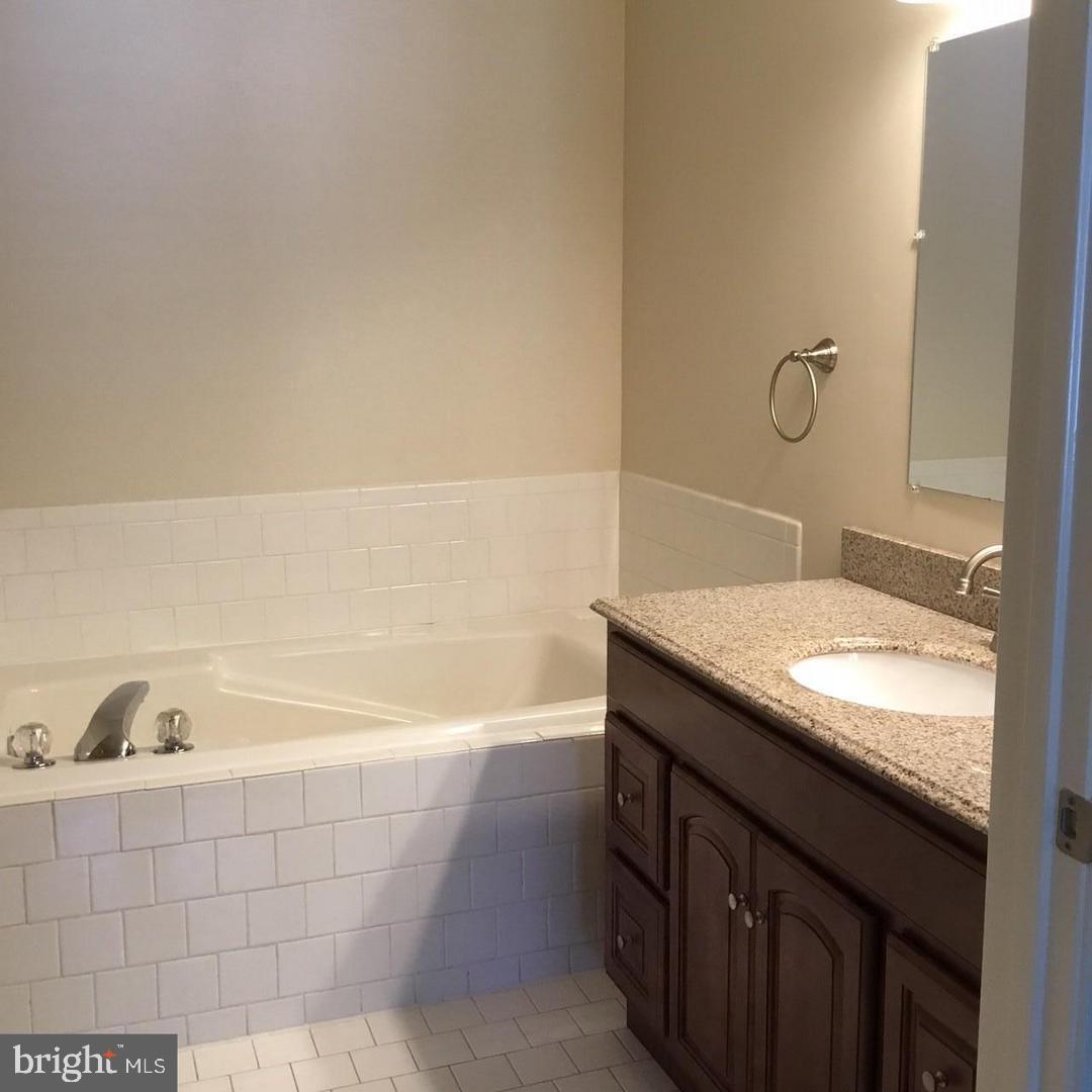 SPRING RIDGE - Residential Lease