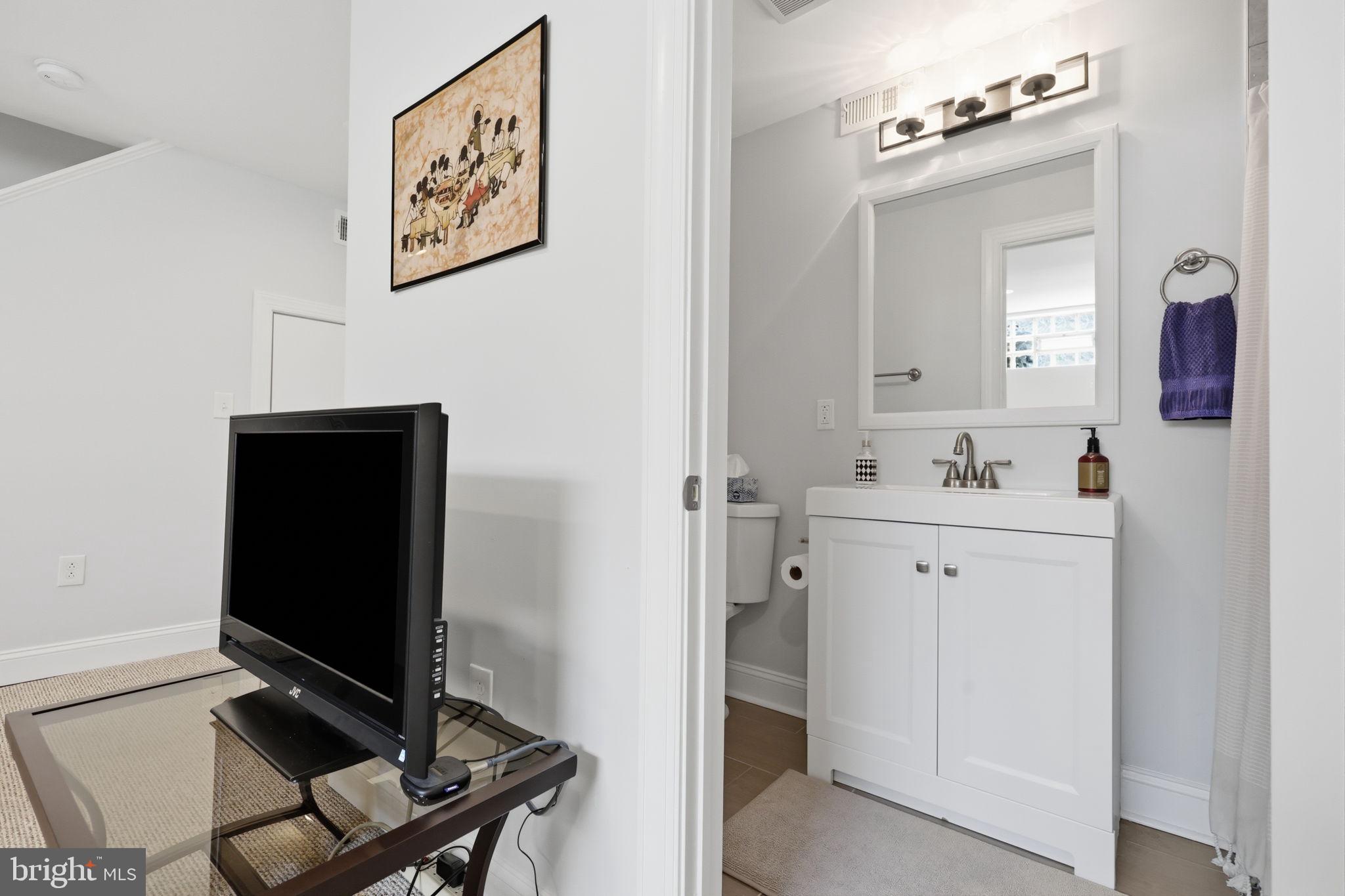 GERMANTOWN - Residential