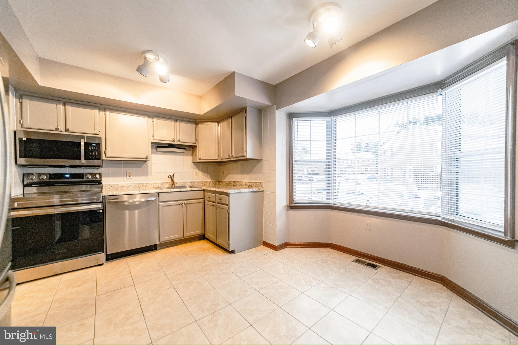 GIDEON SQUARE - Residential