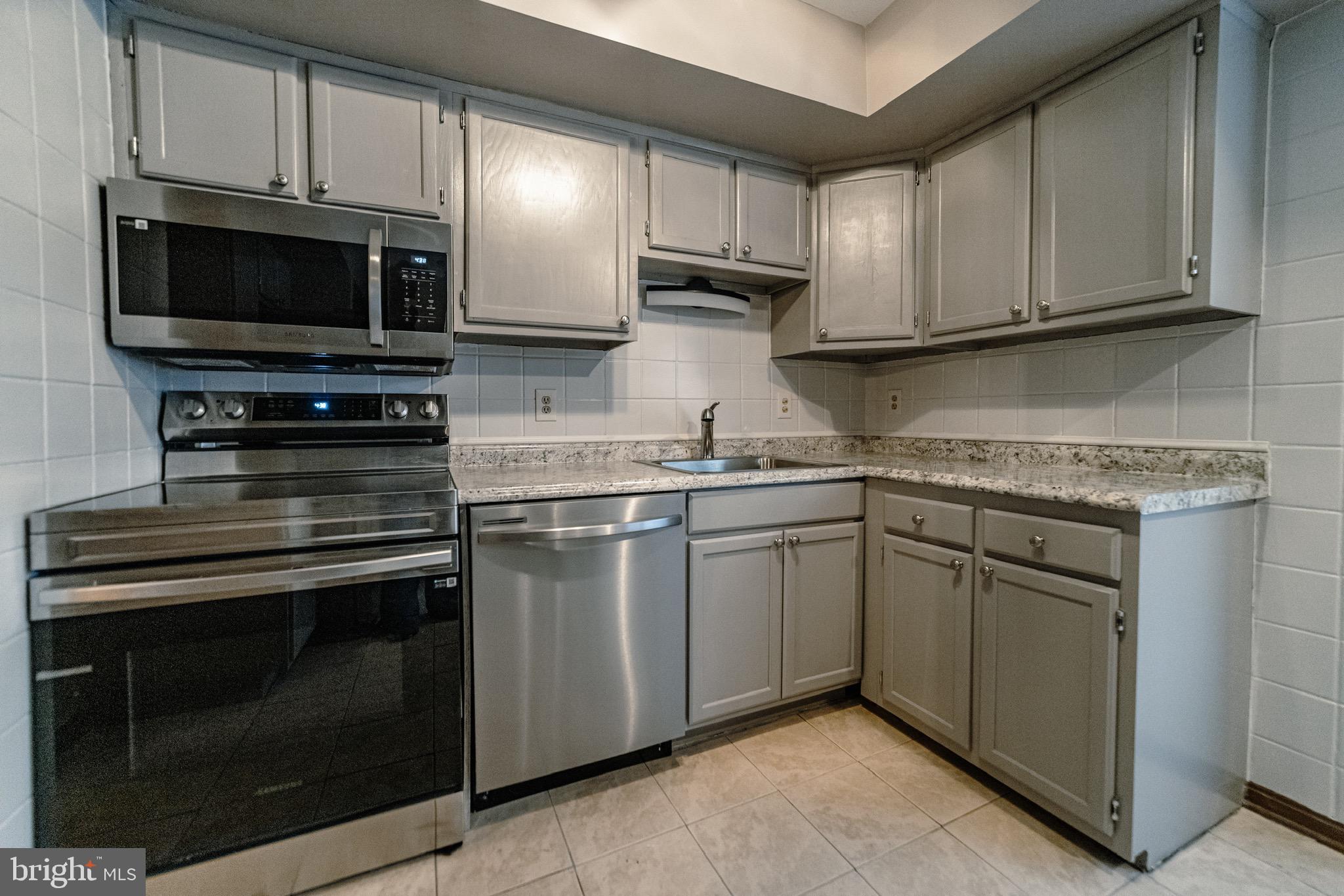 GIDEON SQUARE - Residential