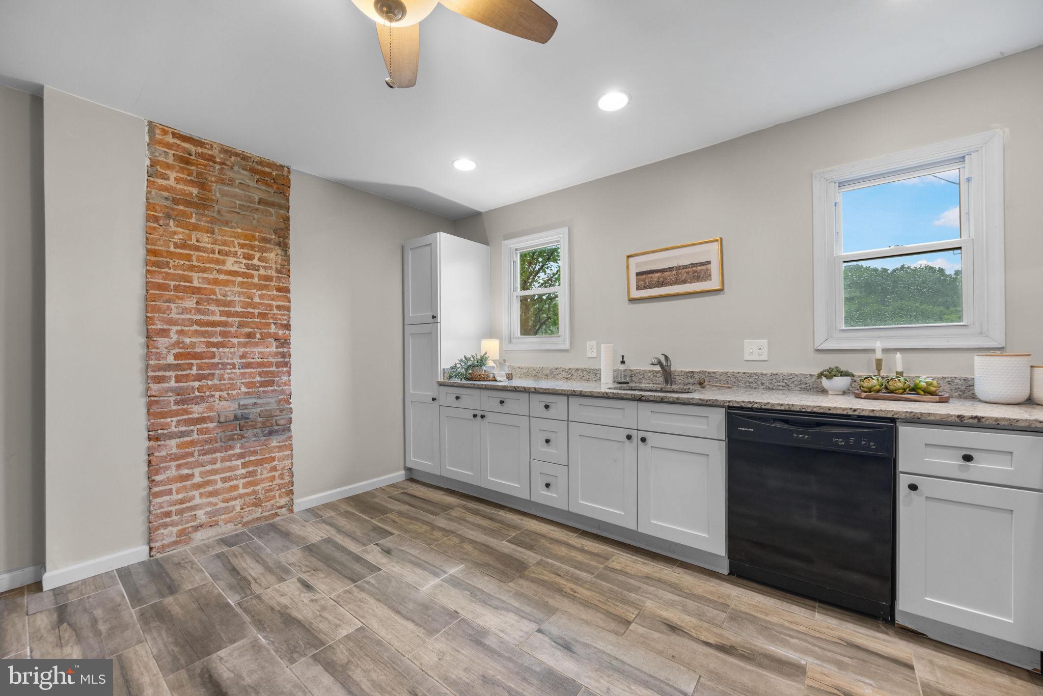 HAMPDEN HISTORIC DISTRICT - Residential