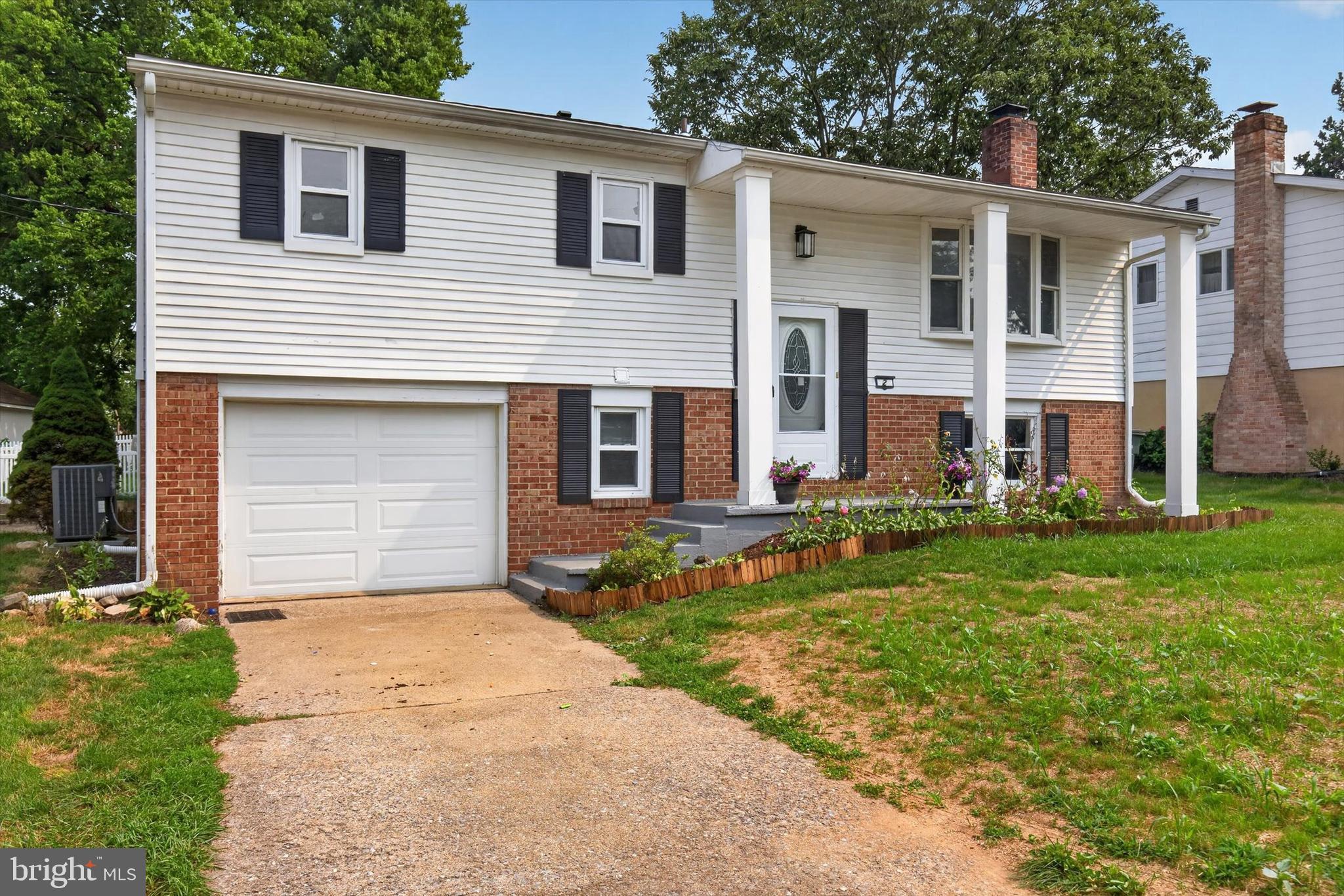 ROSSMOYNE MANOR - Residential
