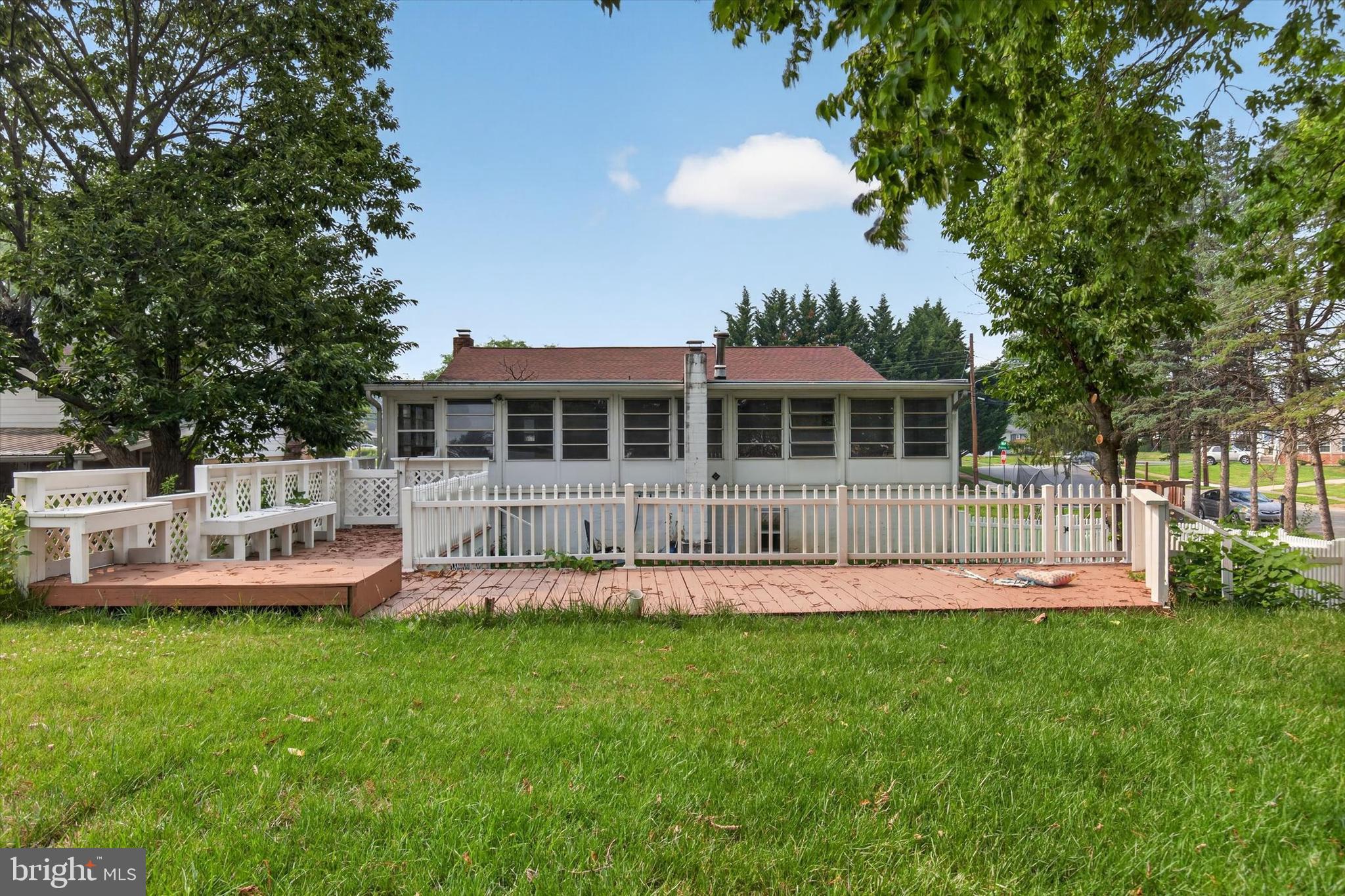 ROSSMOYNE MANOR - Residential
