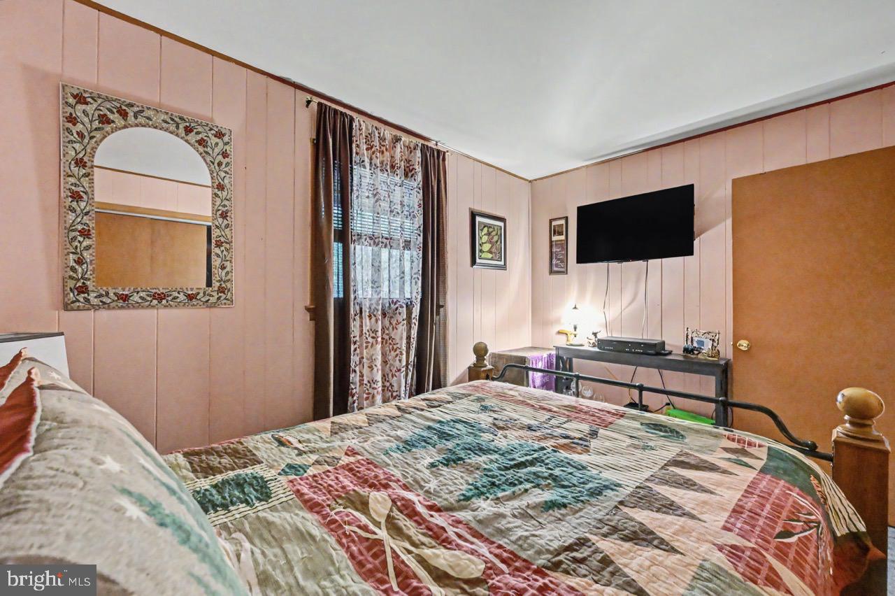 LOCUST LAKE VILLAGE - Residential