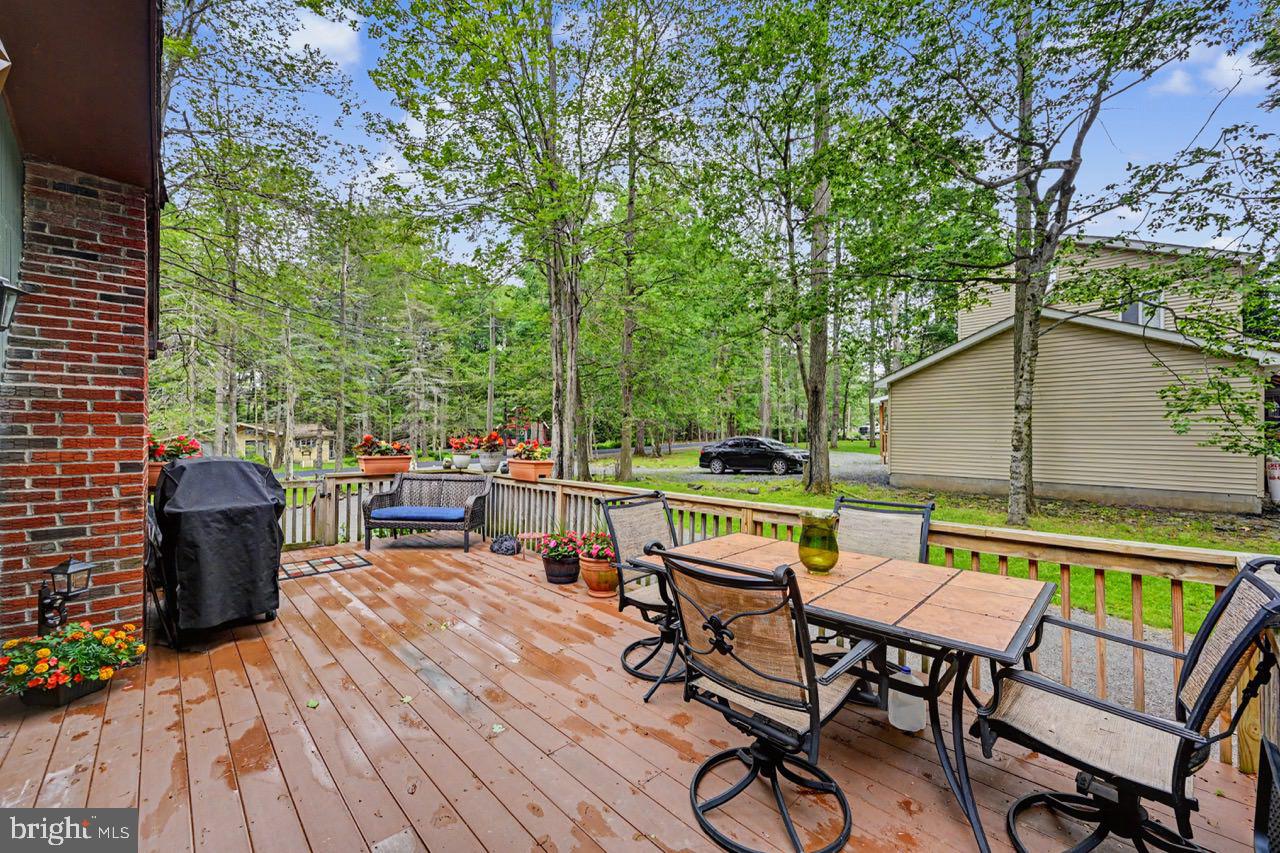 LOCUST LAKE VILLAGE - Residential
