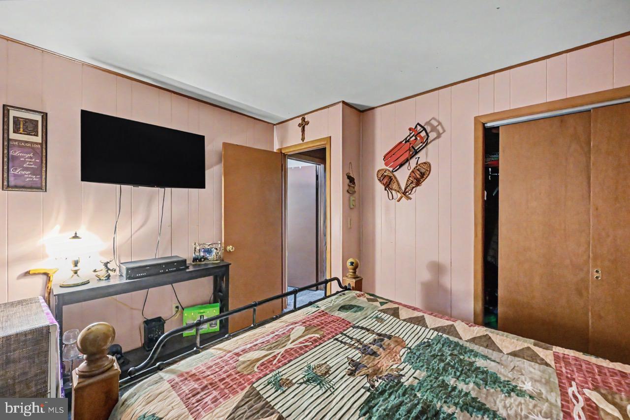 LOCUST LAKE VILLAGE - Residential