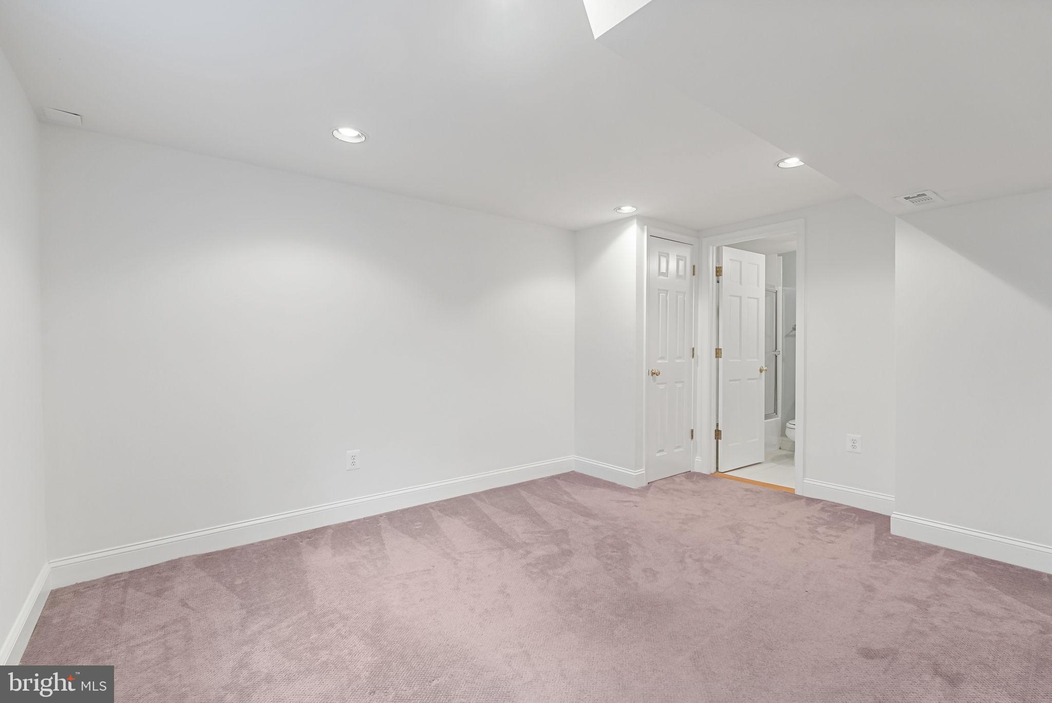 BEVERLY HILLS - Residential