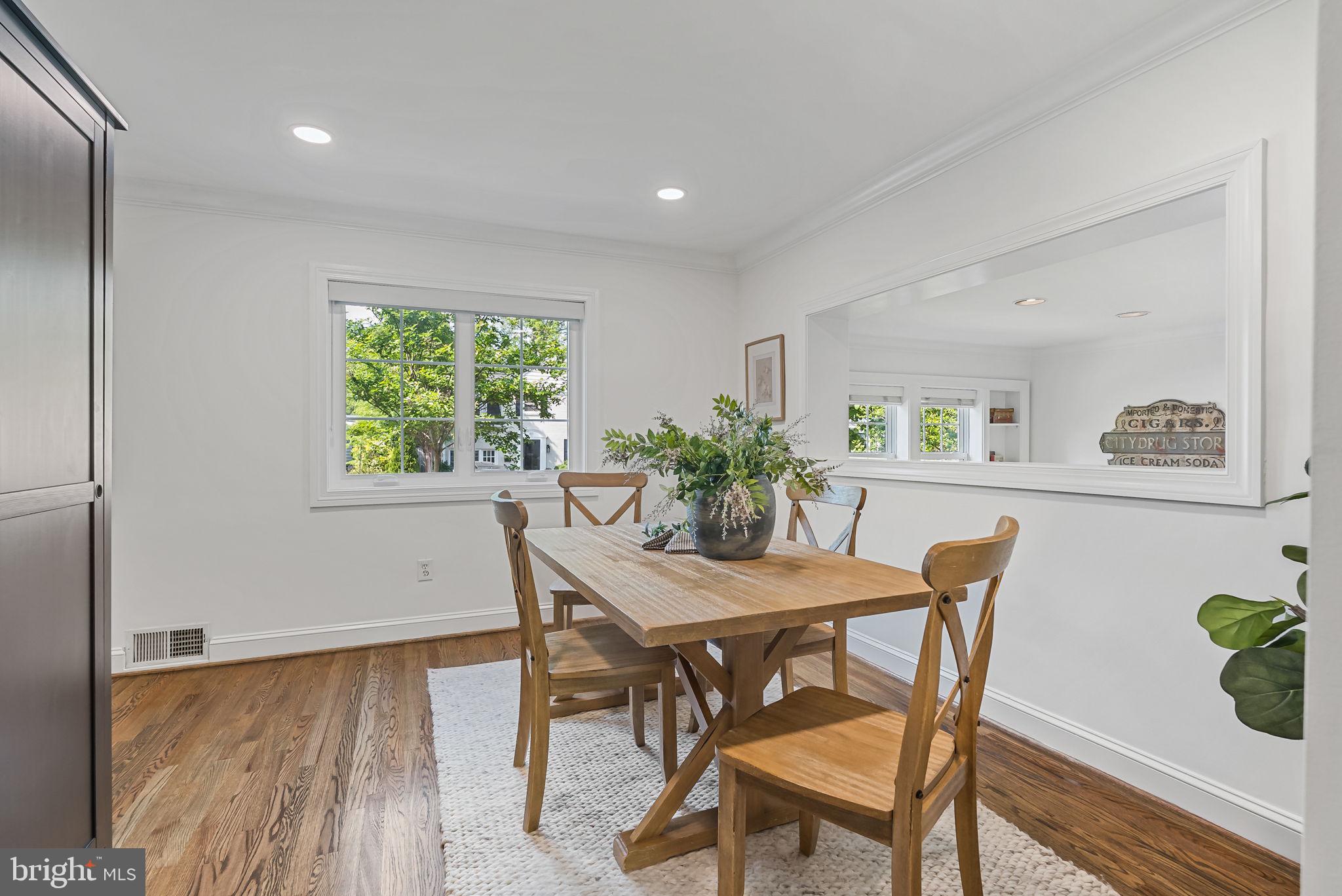 BEVERLY HILLS - Residential