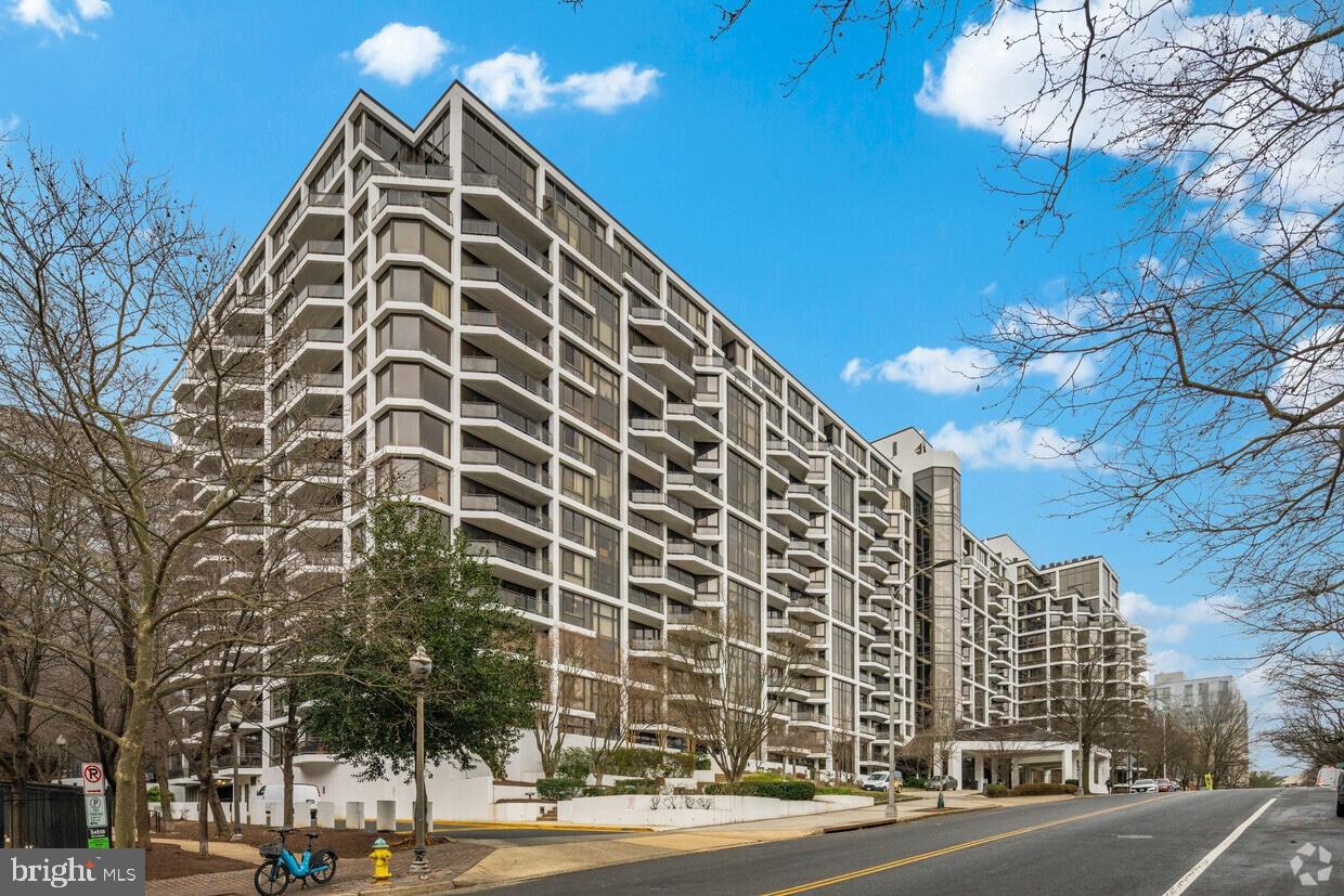 THE ATRIUM - Residential