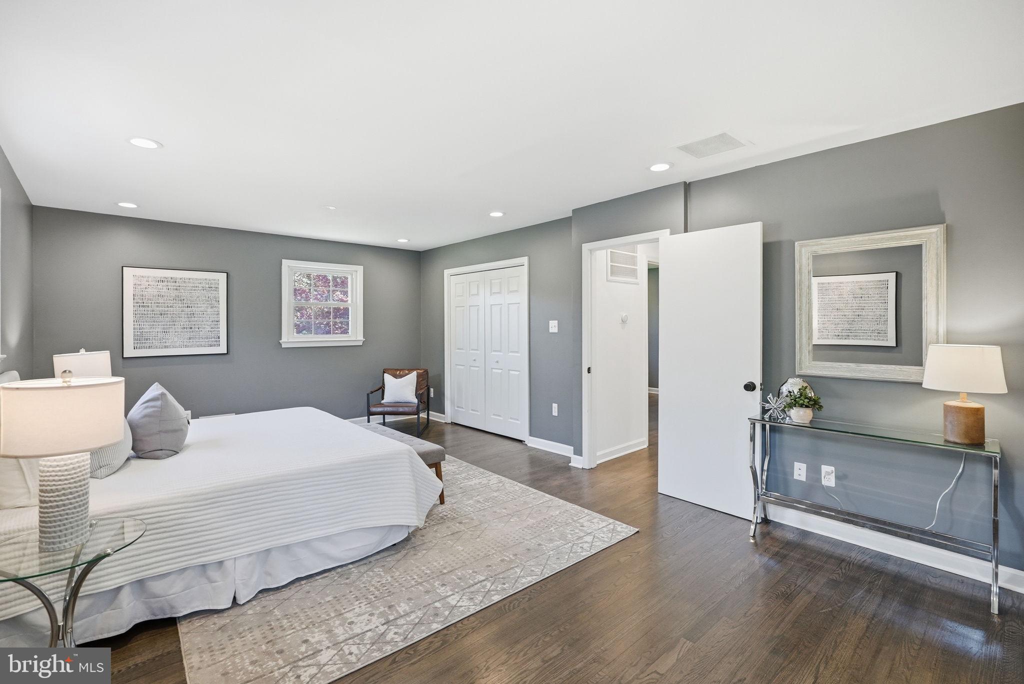 COLESVILLE OUTSIDE - Residential