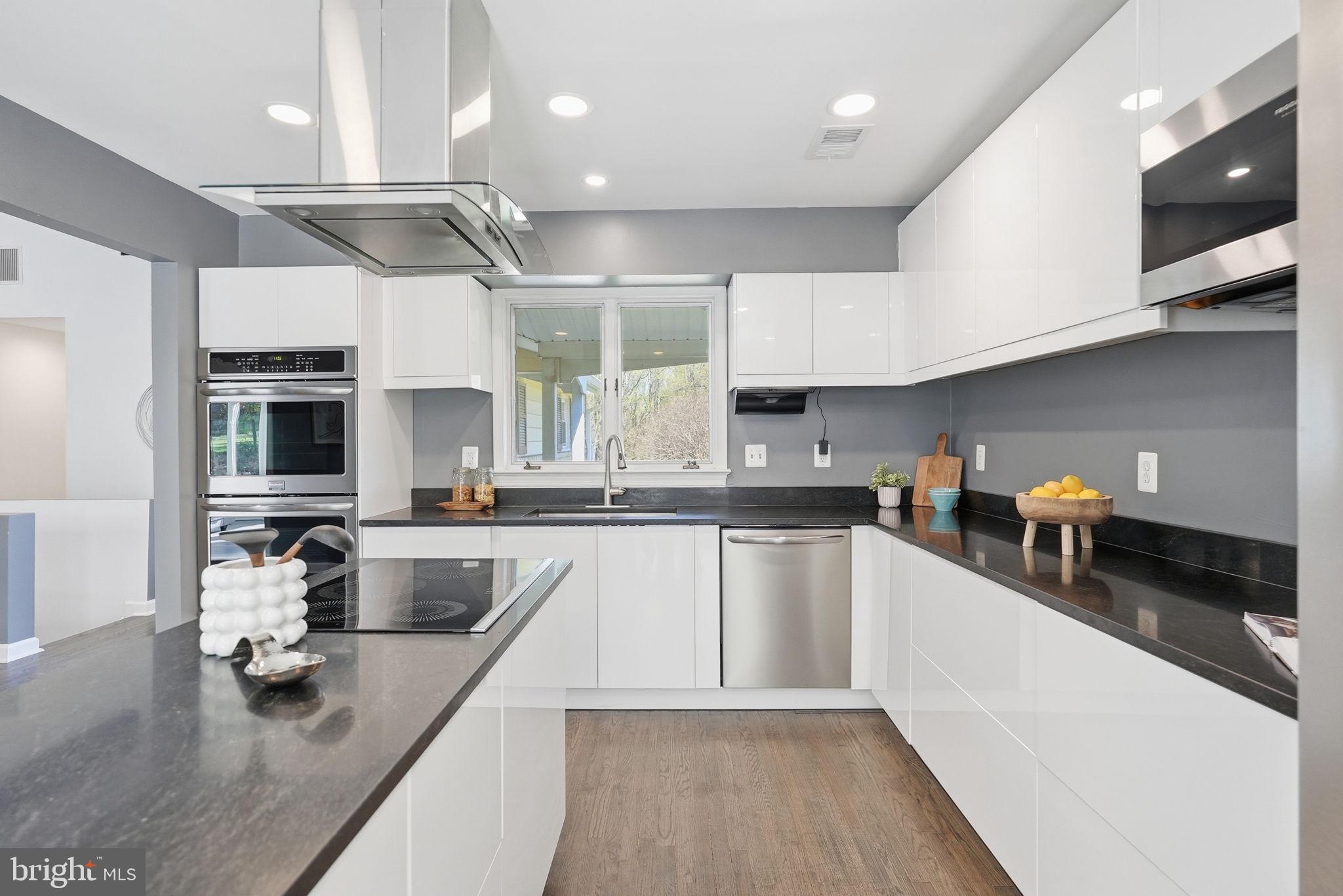 COLESVILLE OUTSIDE - Residential