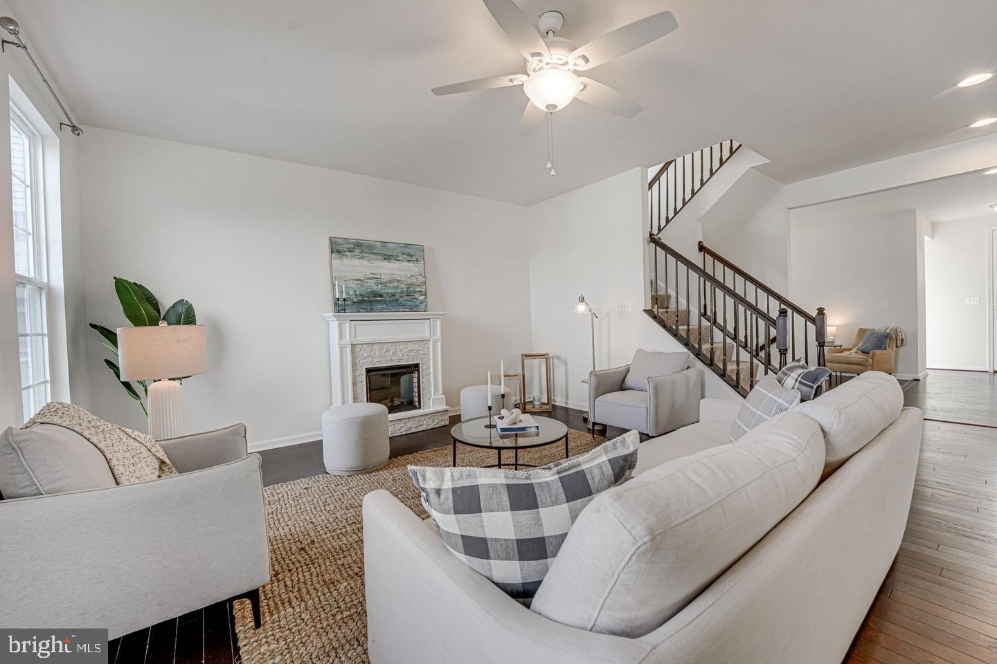 EMBREY MILL - Residential Lease