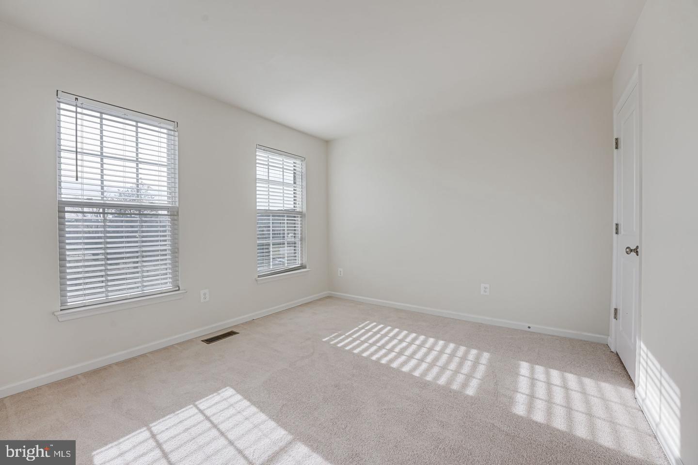 EMBREY MILL - Residential Lease