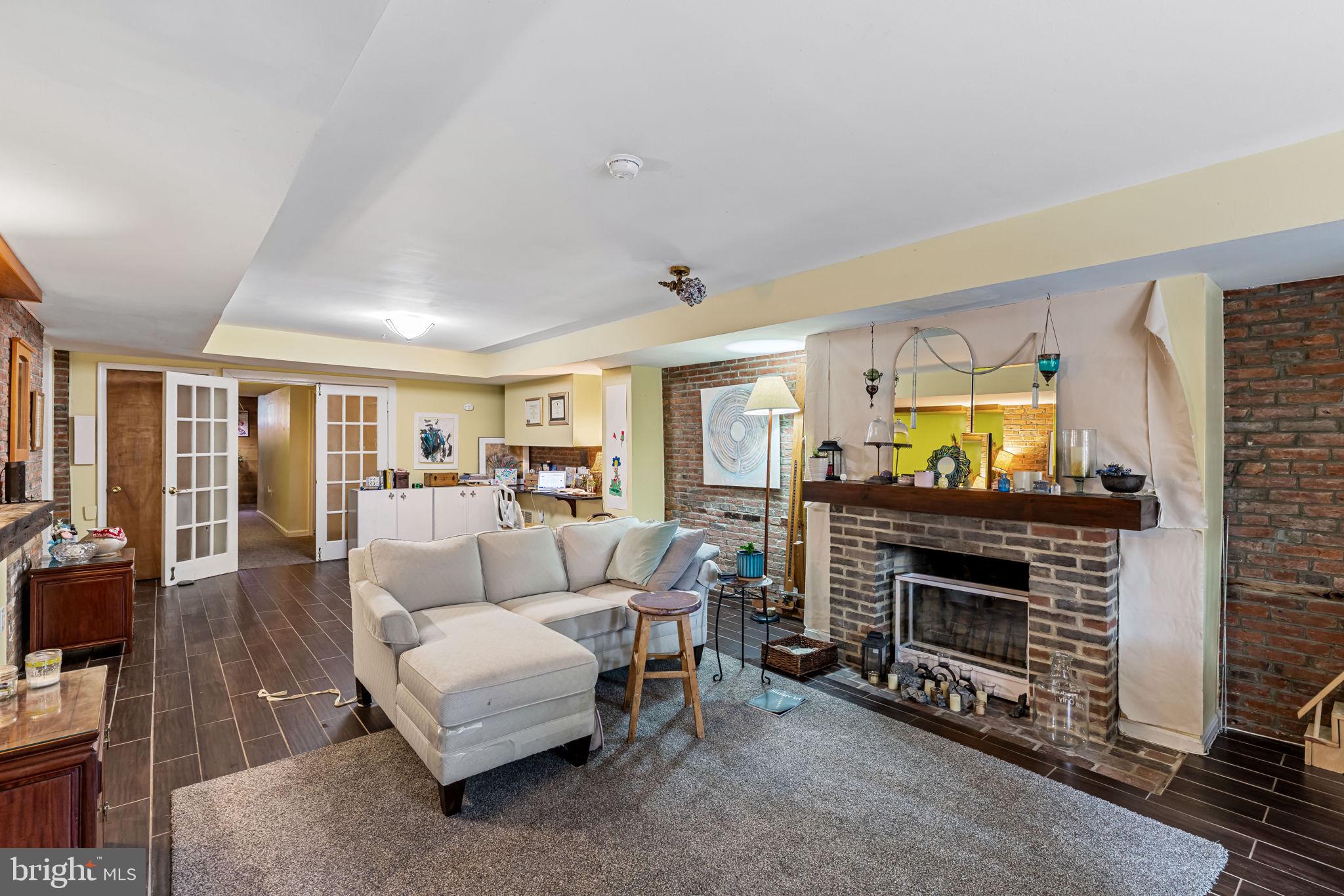 BOLTON HILL HISTORIC DISTRICT - Residential Income