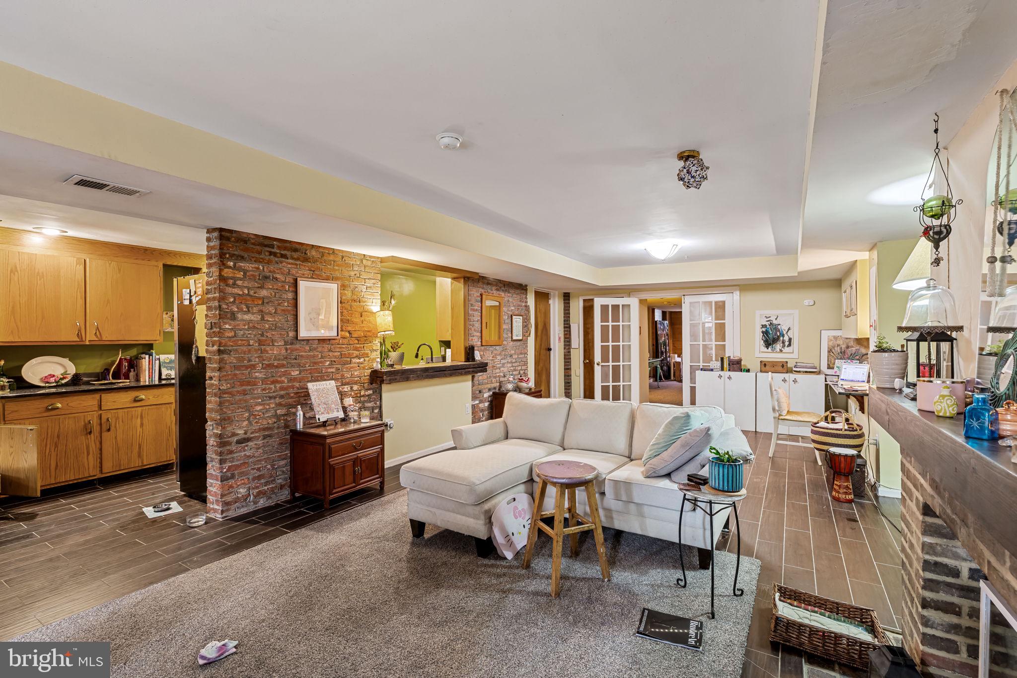 BOLTON HILL HISTORIC DISTRICT - Residential Income