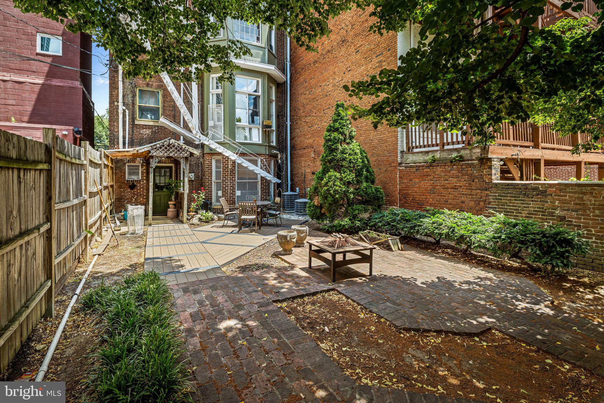 BOLTON HILL HISTORIC DISTRICT - Residential Income