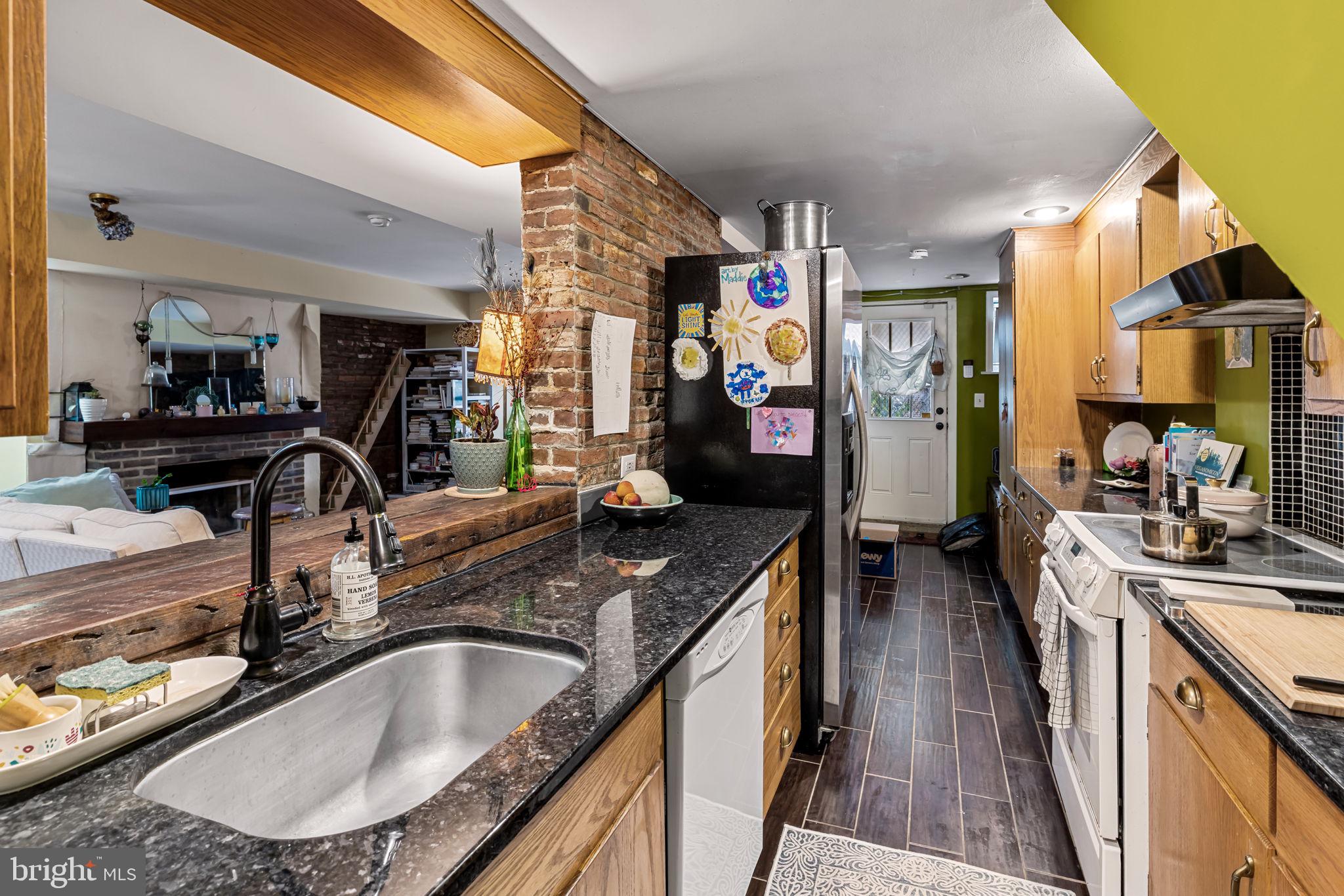 BOLTON HILL HISTORIC DISTRICT - Residential Income