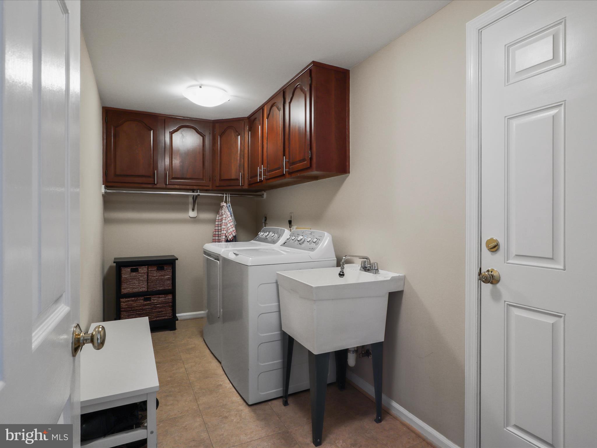 WOLFTRAP MEADOWS - Residential