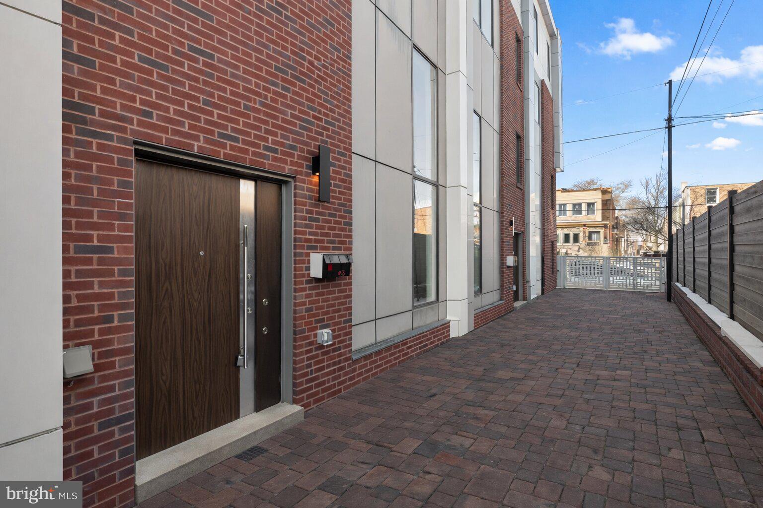 FAIRMOUNT - Residential