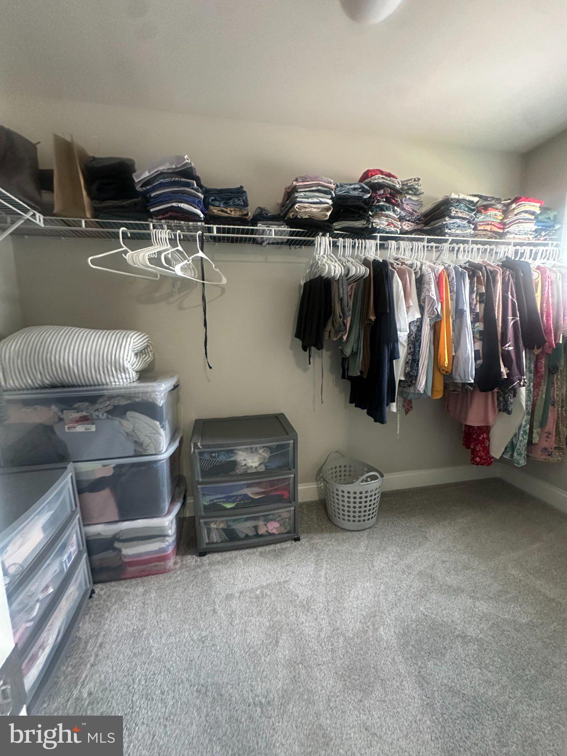 WOODLAND HILLS - Residential