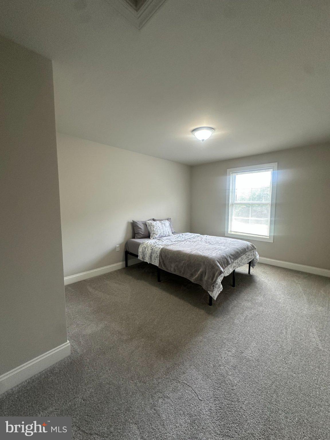 WOODLAND HILLS - Residential