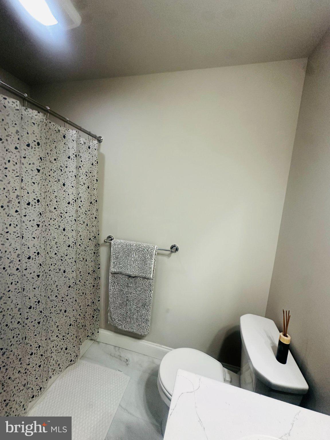 WOODLAND HILLS - Residential
