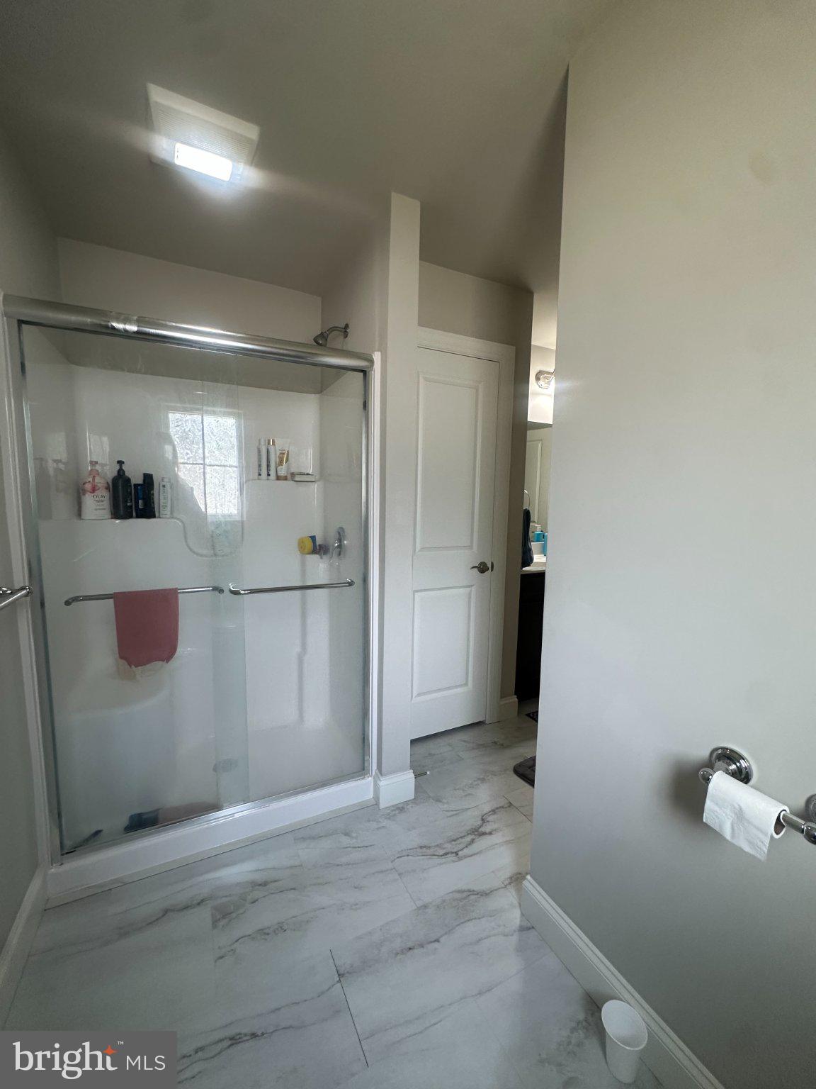 WOODLAND HILLS - Residential
