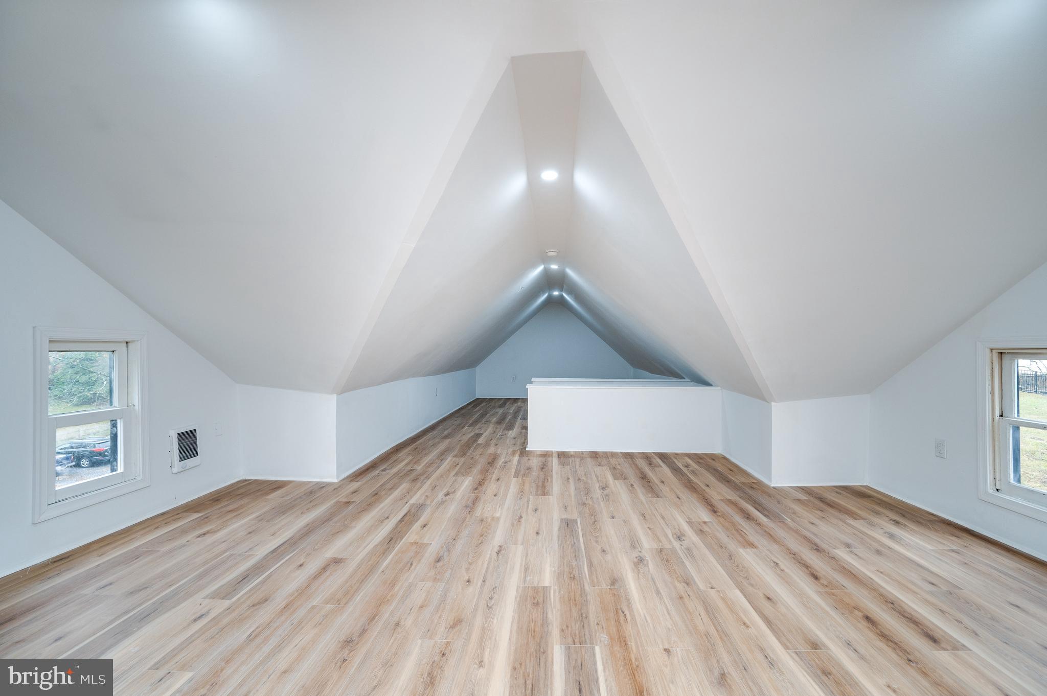 OVERBROOK - Residential
