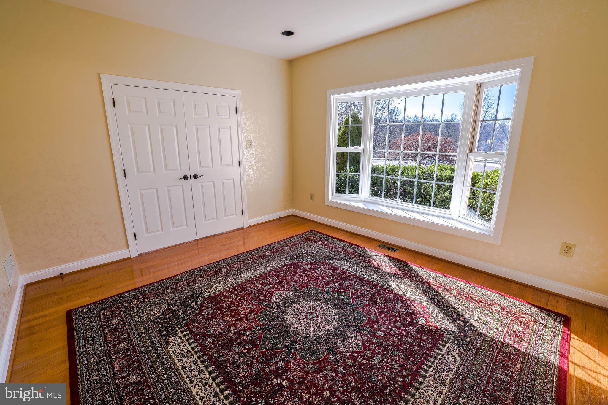 RIDINGS OF HORSHAM - Residential